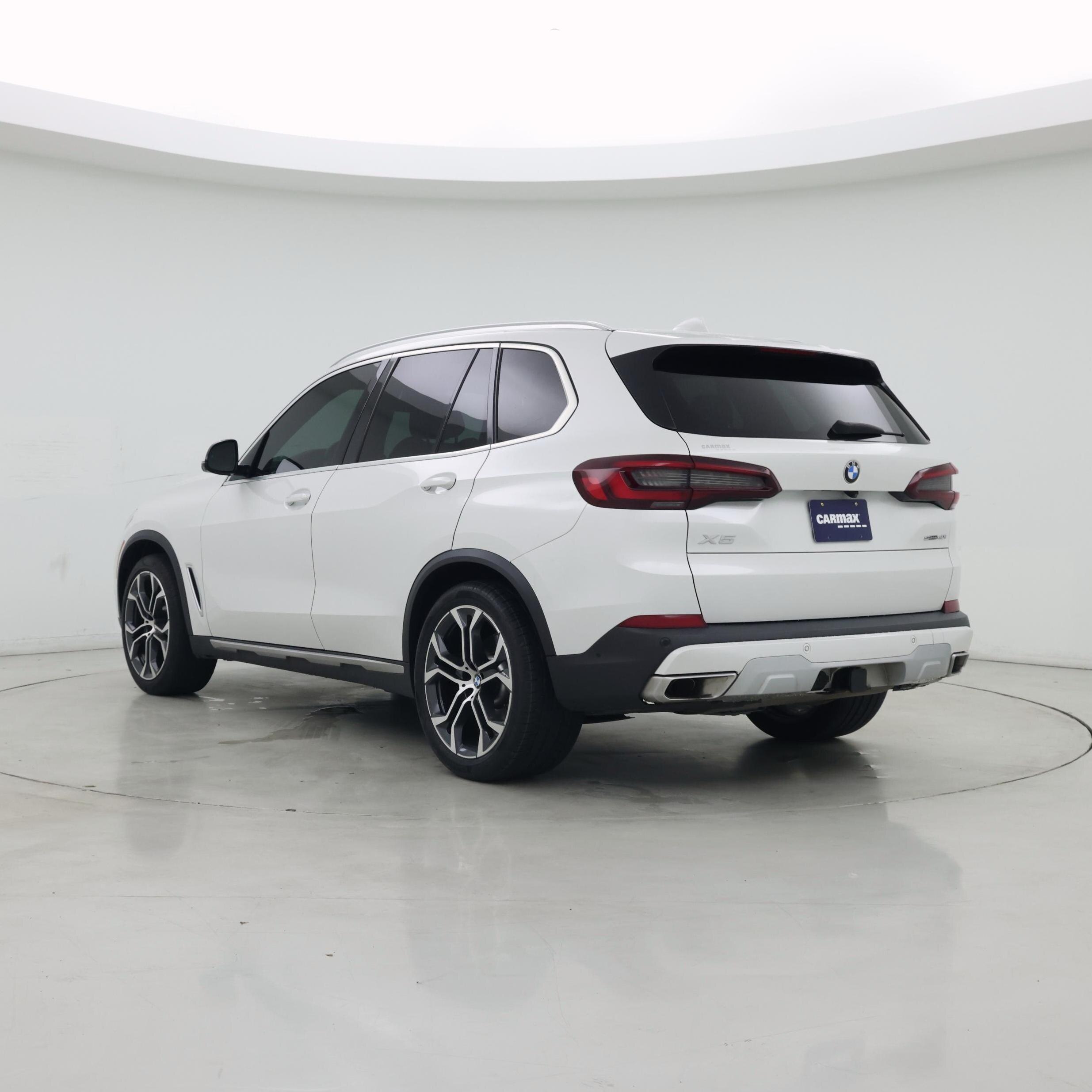 Thumbnail: 2023 BMW X5 - 2