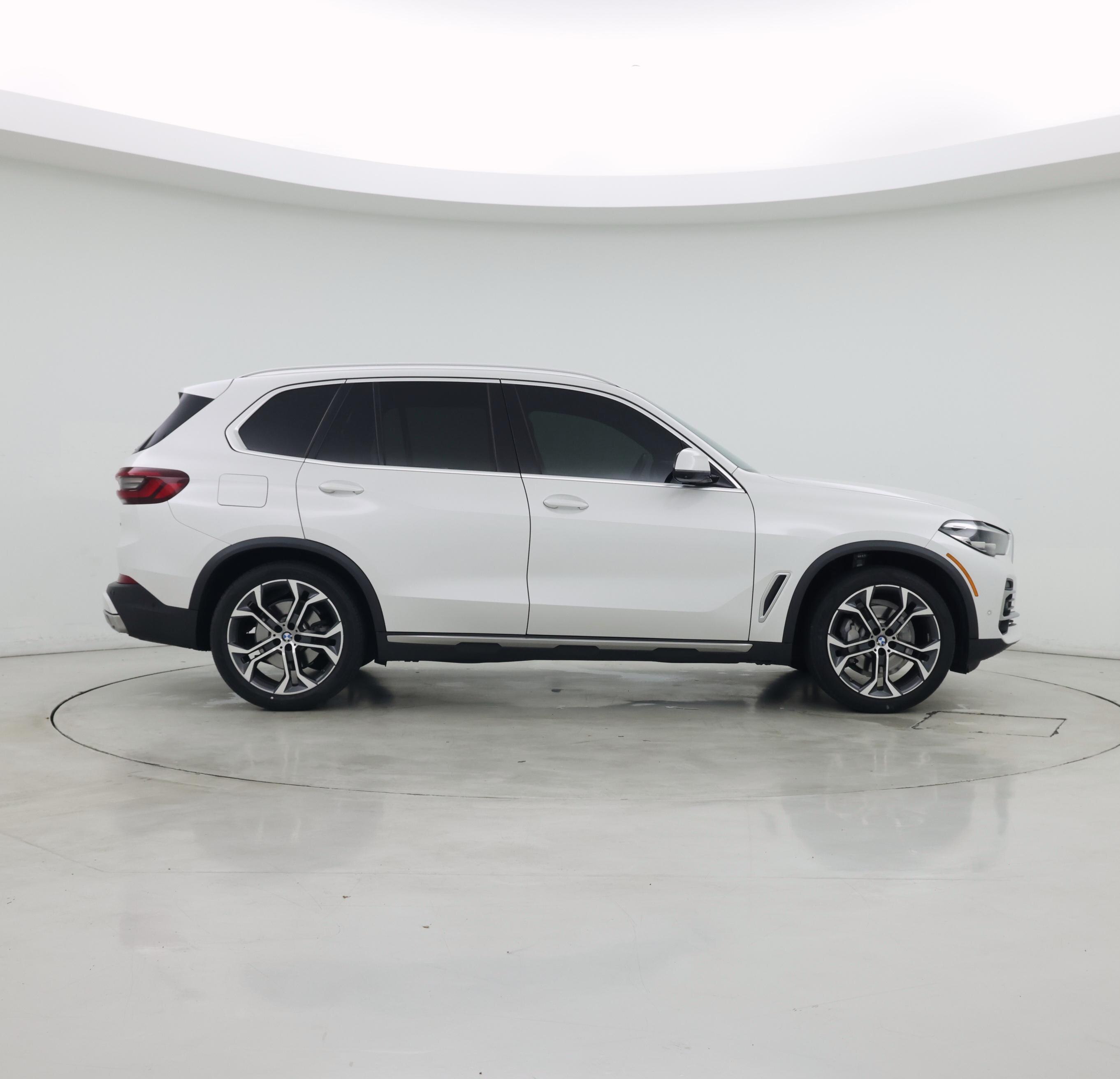 Thumbnail: 2023 BMW X5 - 7