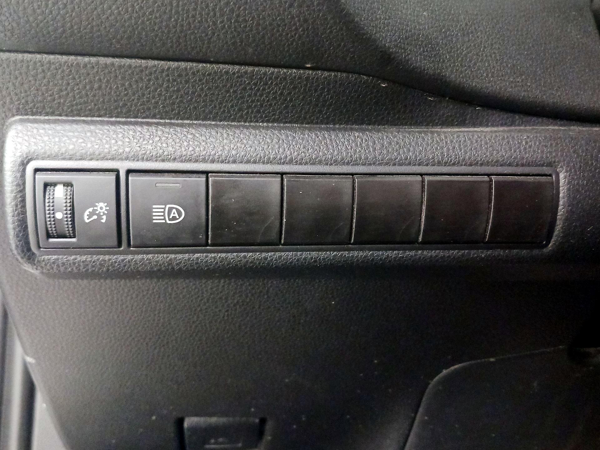 Thumbnail: 2024 Toyota Corolla - 13