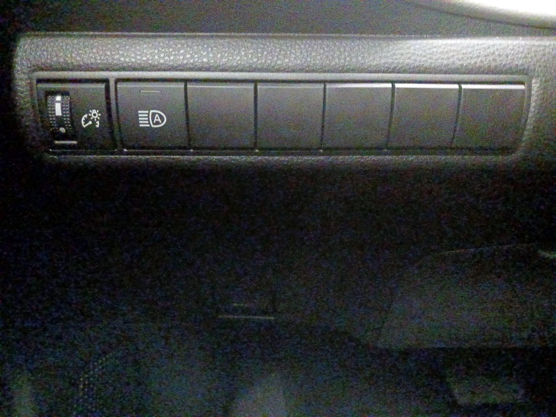 Thumbnail: 2025 Toyota Corolla - 13