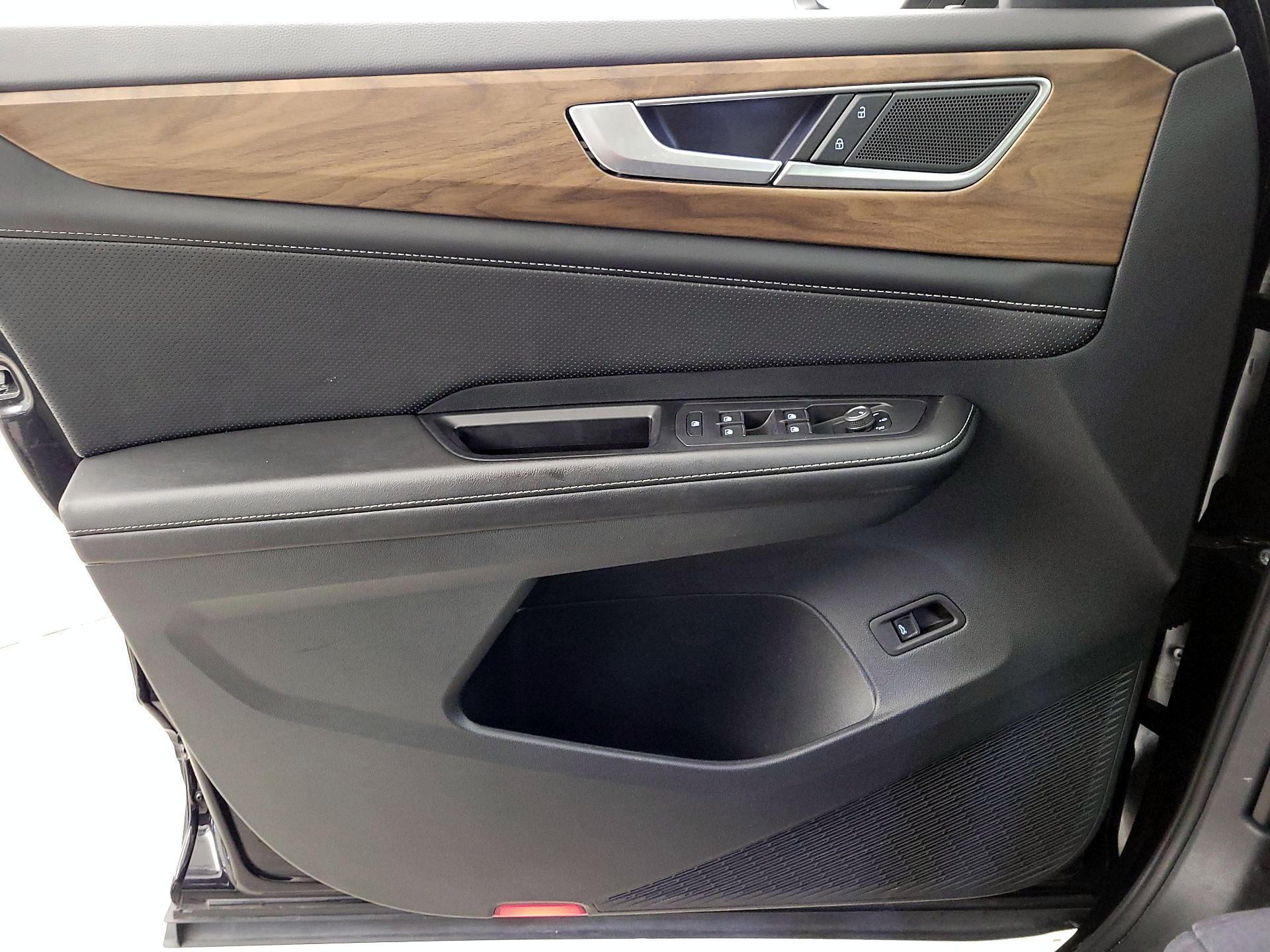 Thumbnail: 2024 Volkswagen Atlas - 12