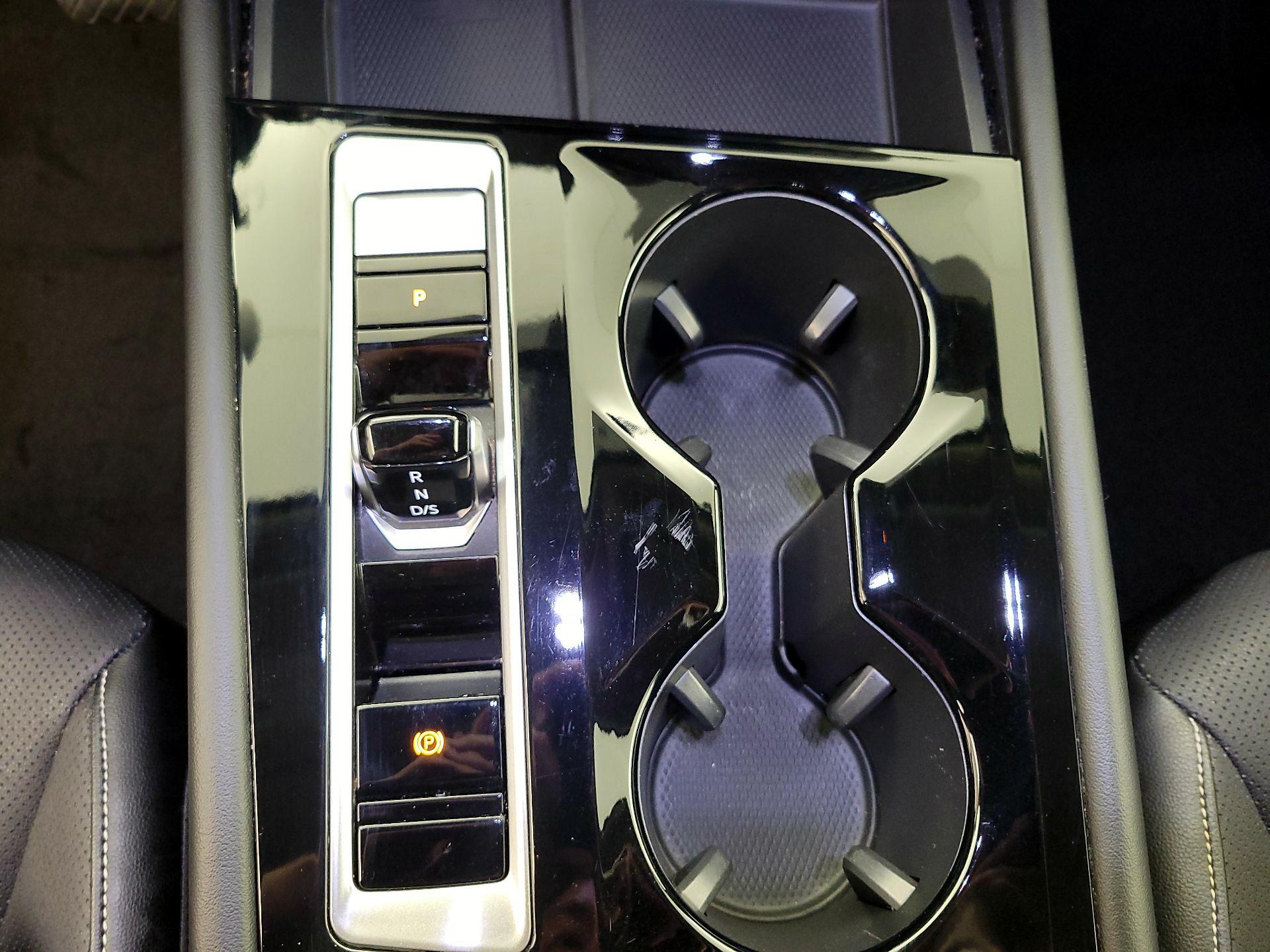 Thumbnail: 2024 Volkswagen Atlas - 17