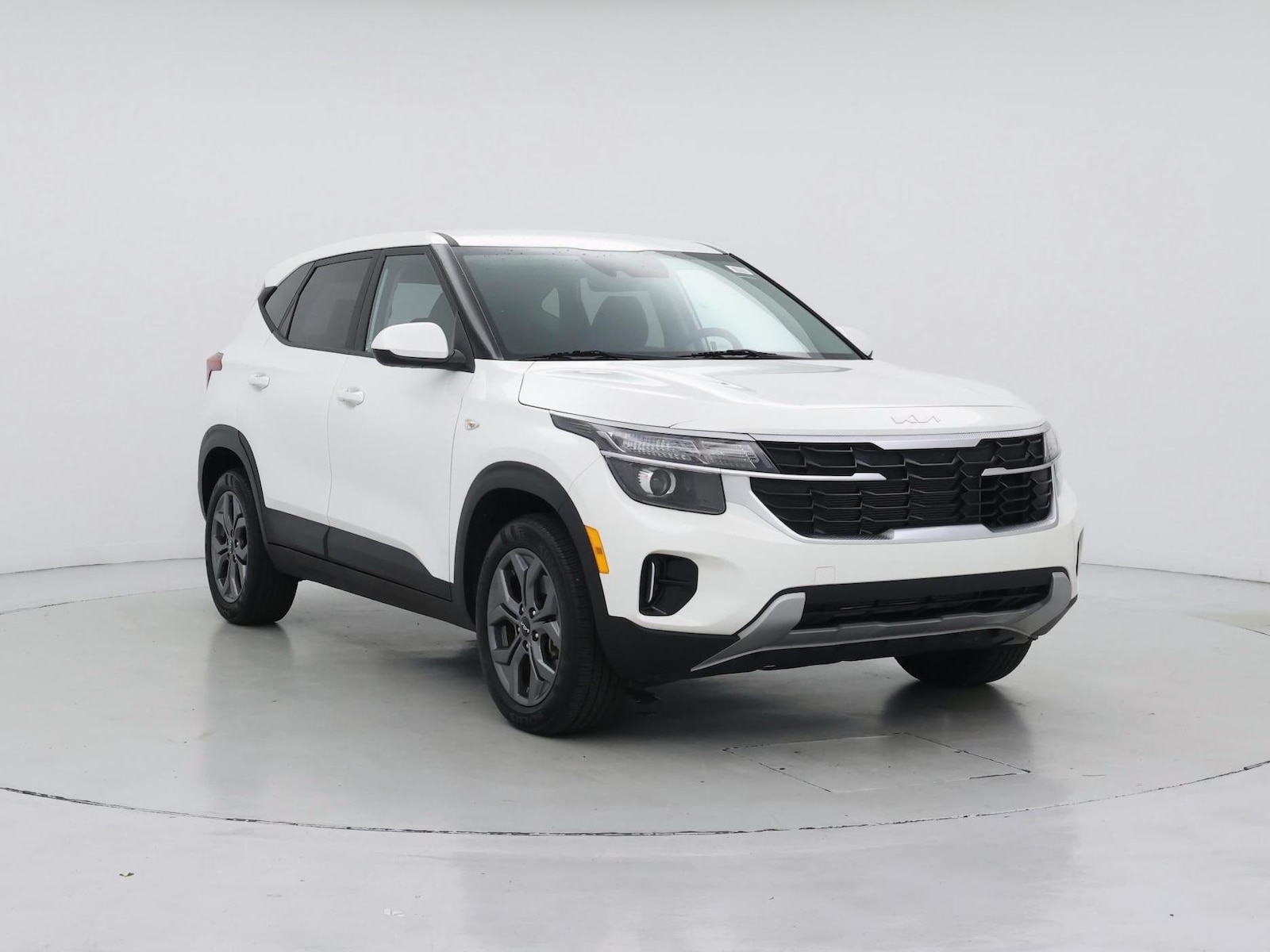 2024 Kia Seltos LX - Photo 2