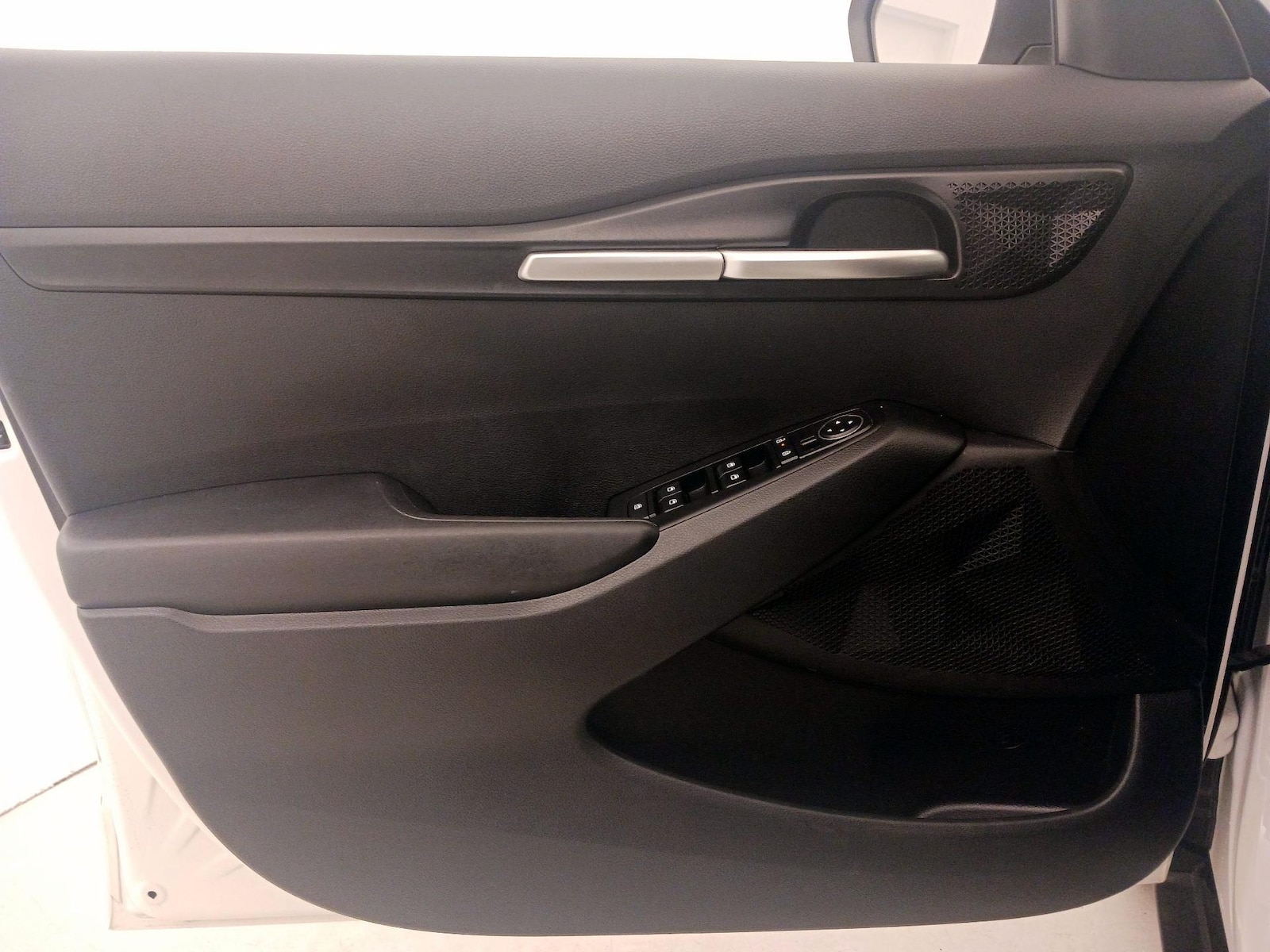2024 Kia Seltos LX - Photo 13