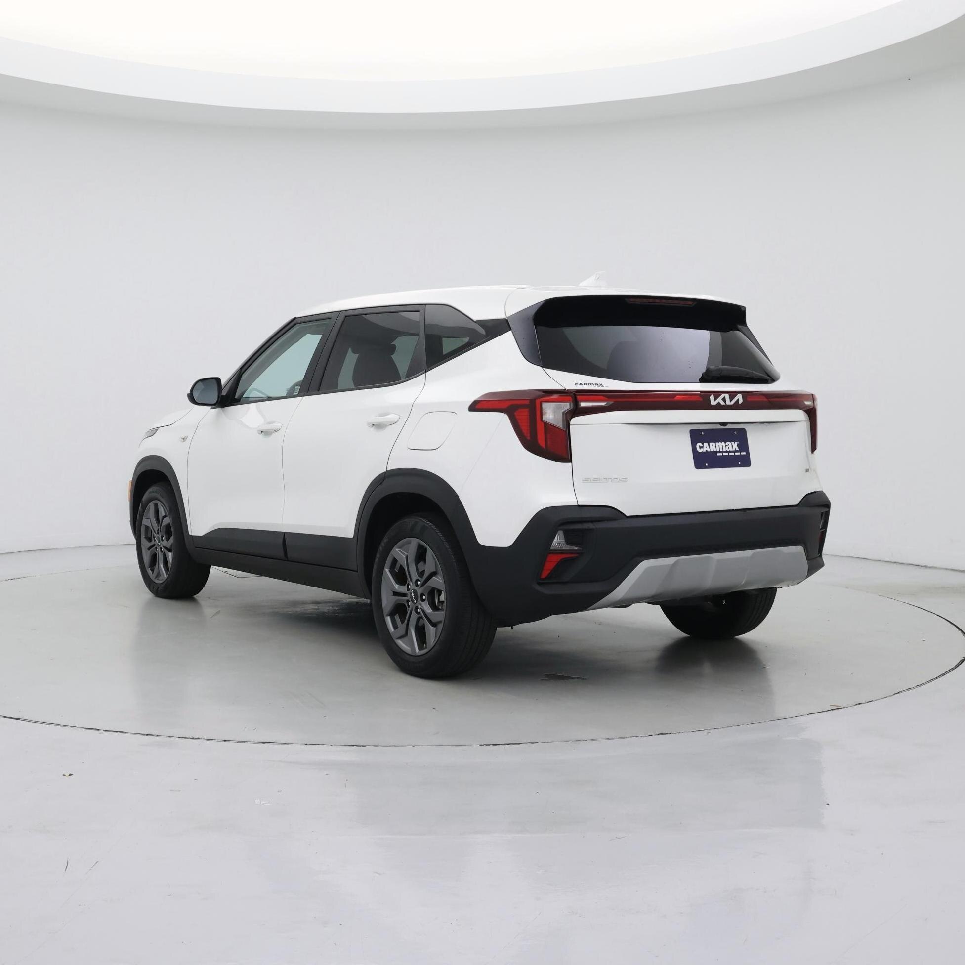 Thumbnail: 2024 Kia Seltos - 2