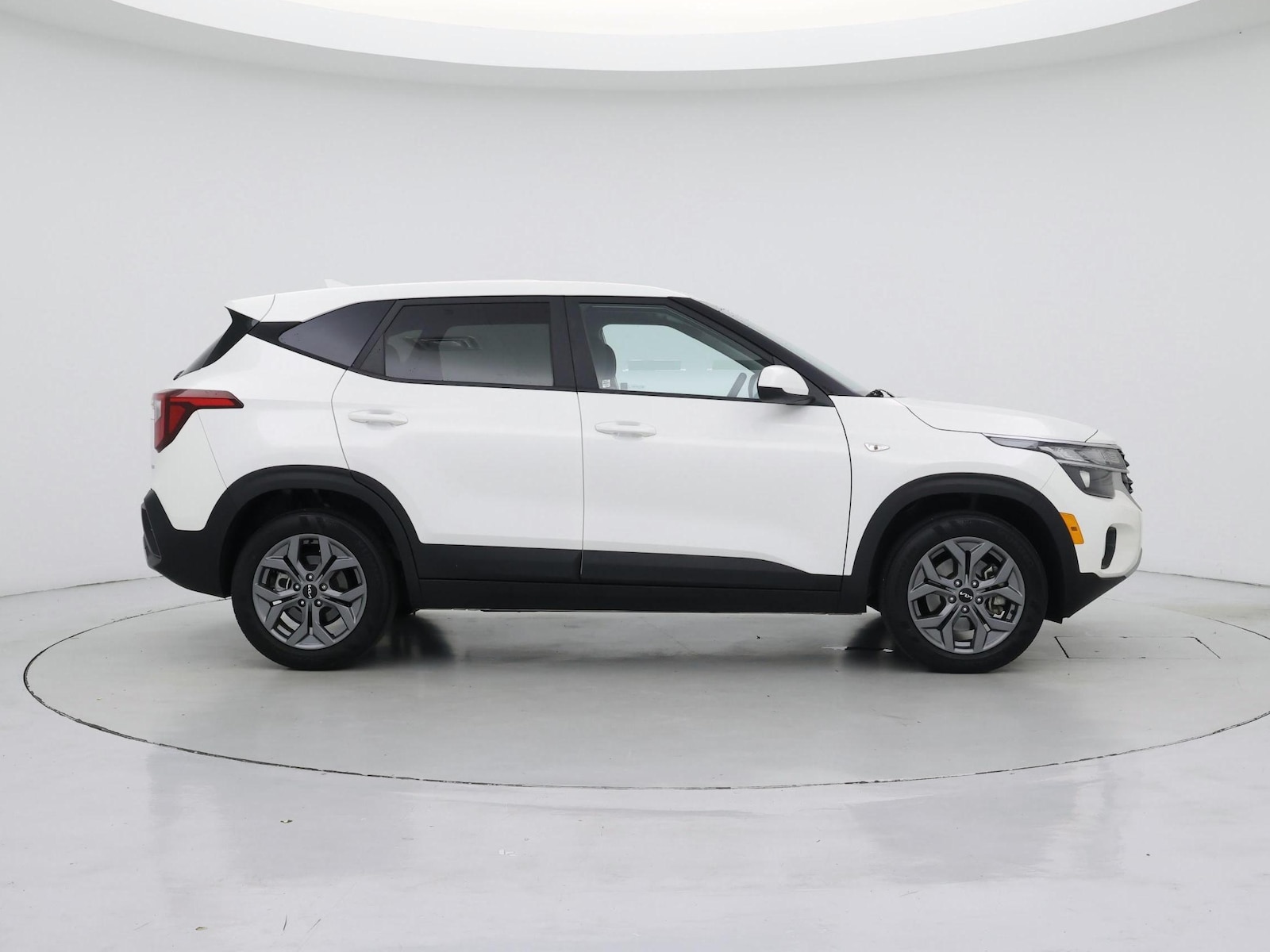 2024 Kia Seltos LX - Photo 8