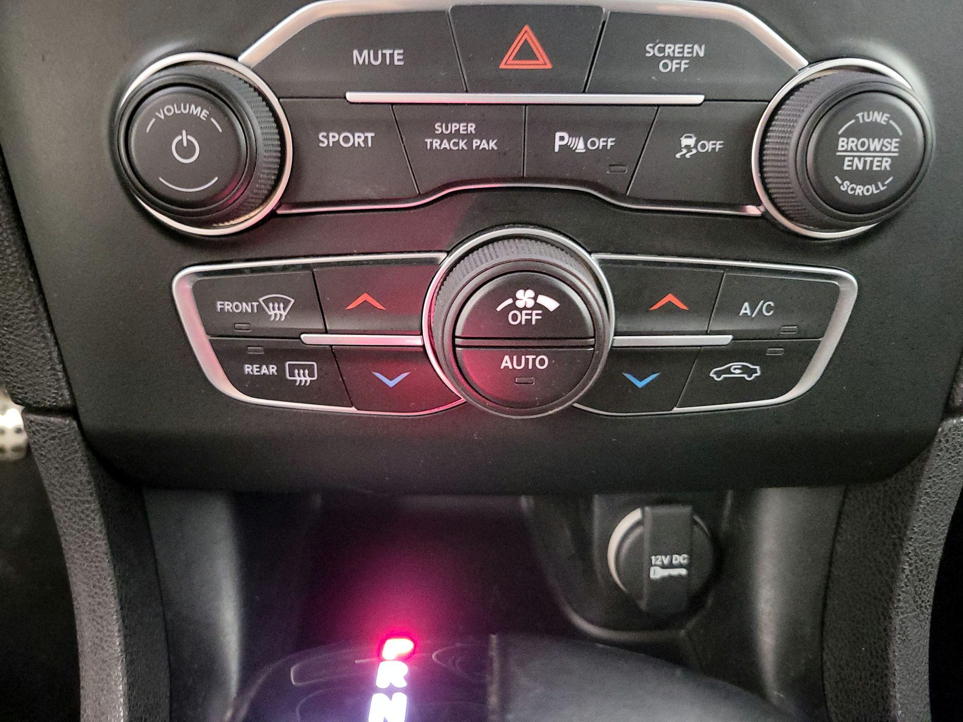 Thumbnail: 2022 Dodge Charger - 16