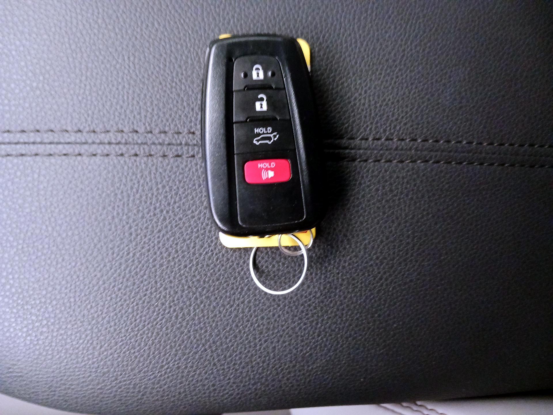 Thumbnail: 2024 Toyota RAV4 - 17