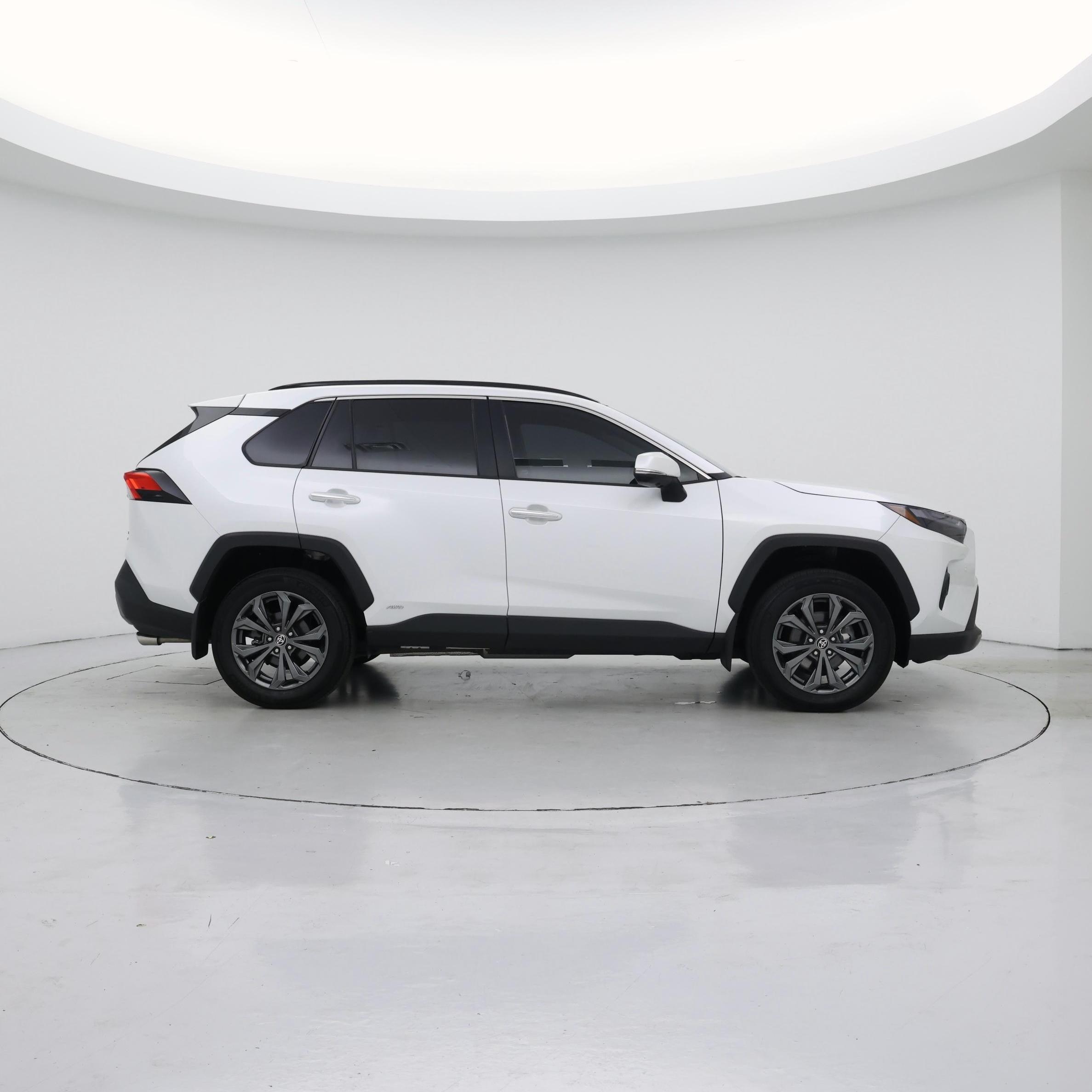 Thumbnail: 2024 Toyota RAV4 - 7