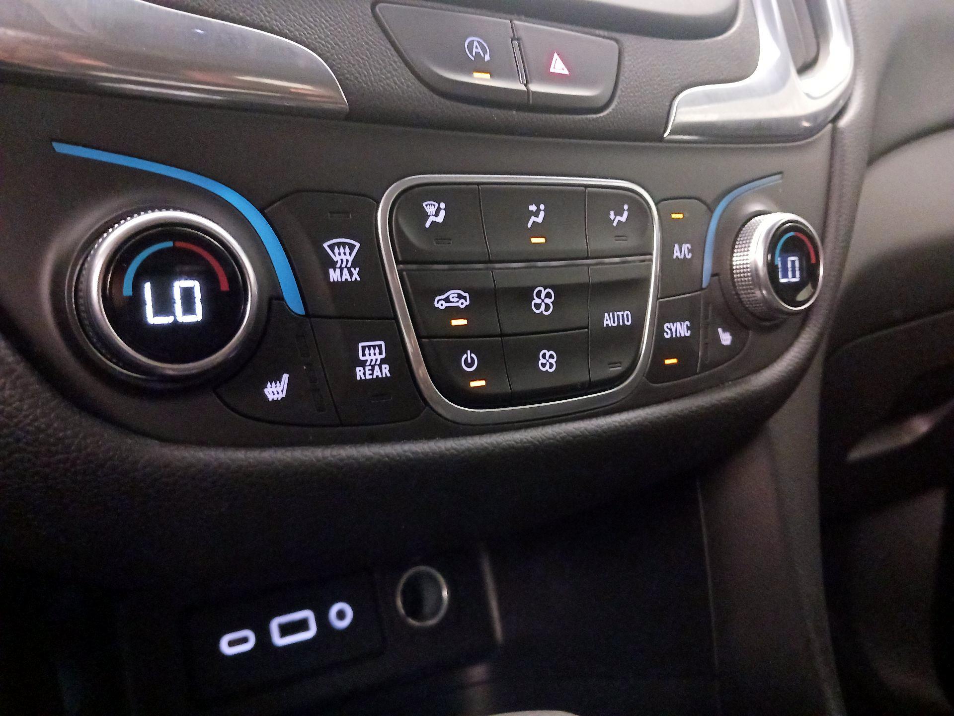 Thumbnail: 2022 Chevrolet Equinox - 16