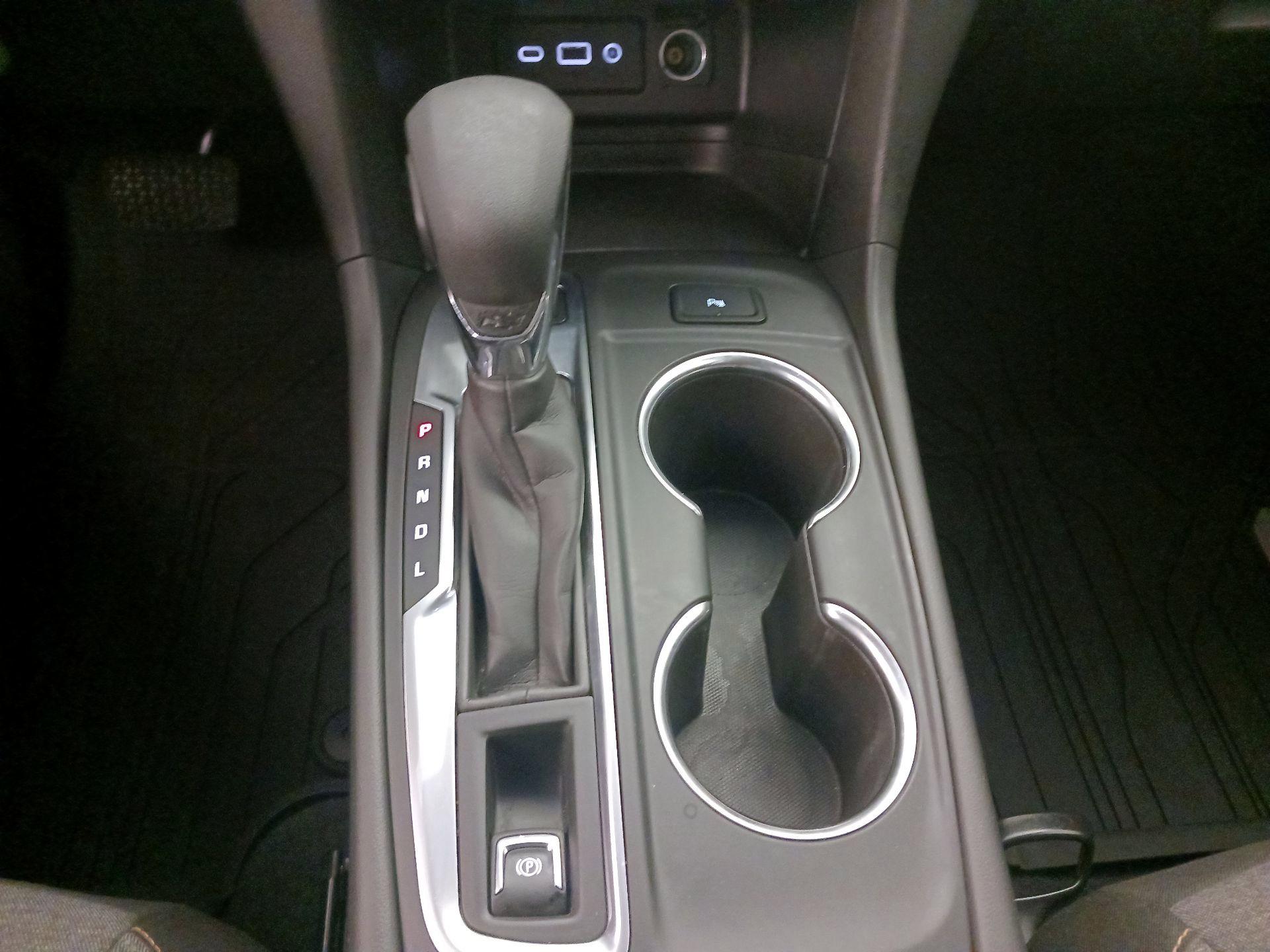 Thumbnail: 2022 Chevrolet Equinox - 17