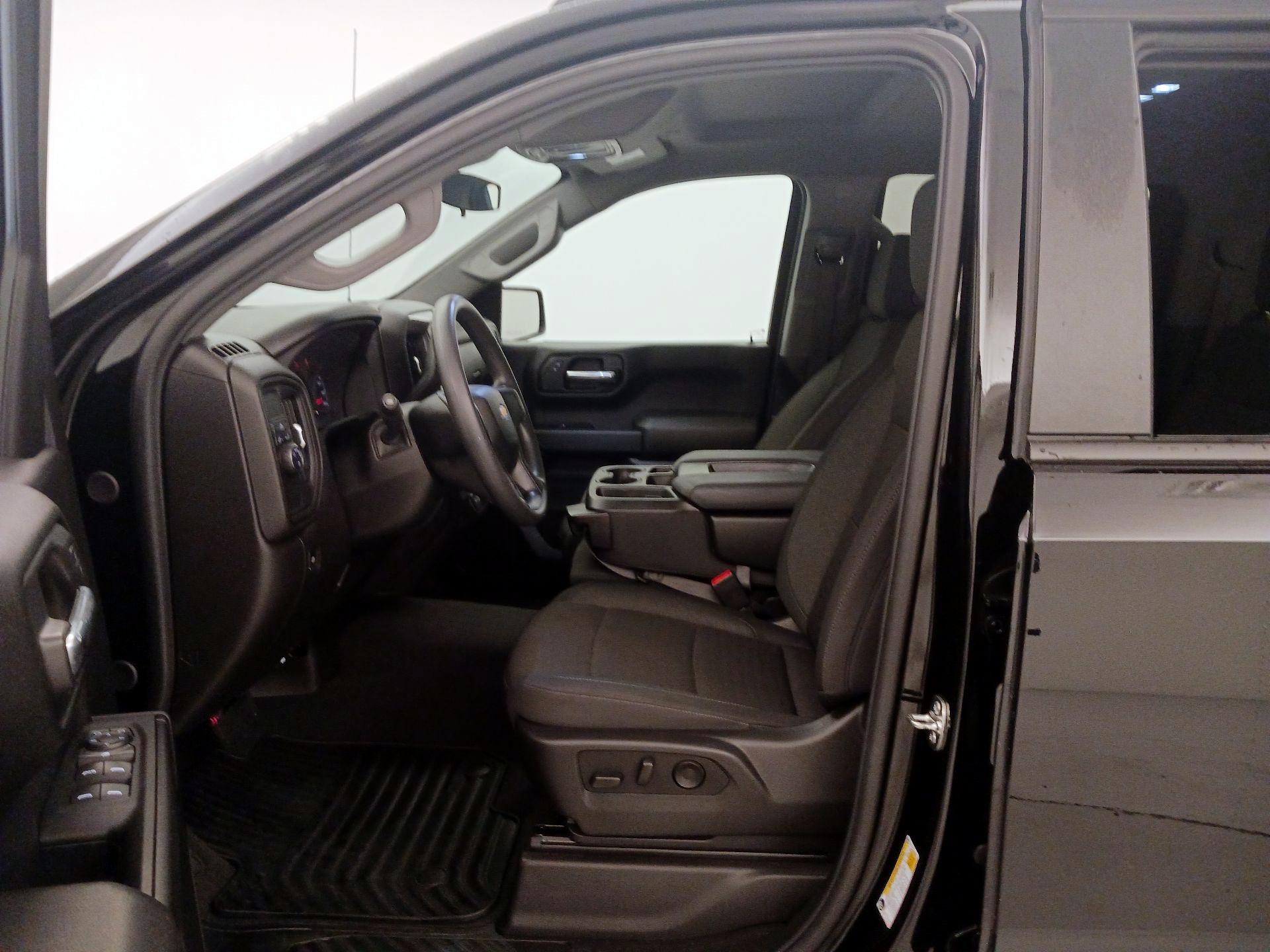 Thumbnail: 2025 Chevrolet Silverado 1500 - 11