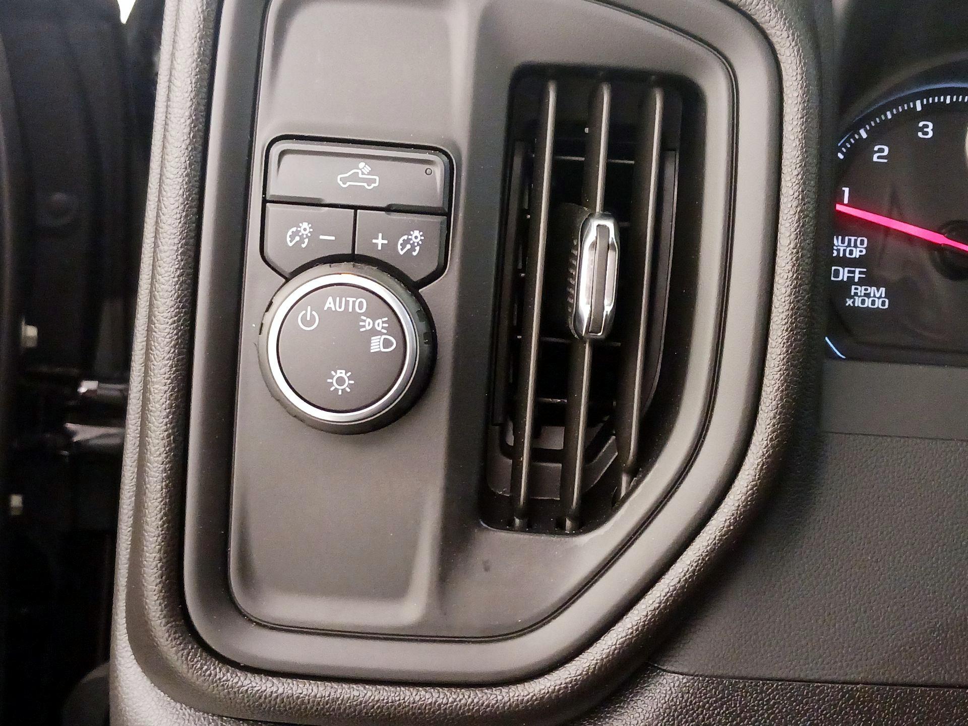 Thumbnail: 2025 Chevrolet Silverado 1500 - 13