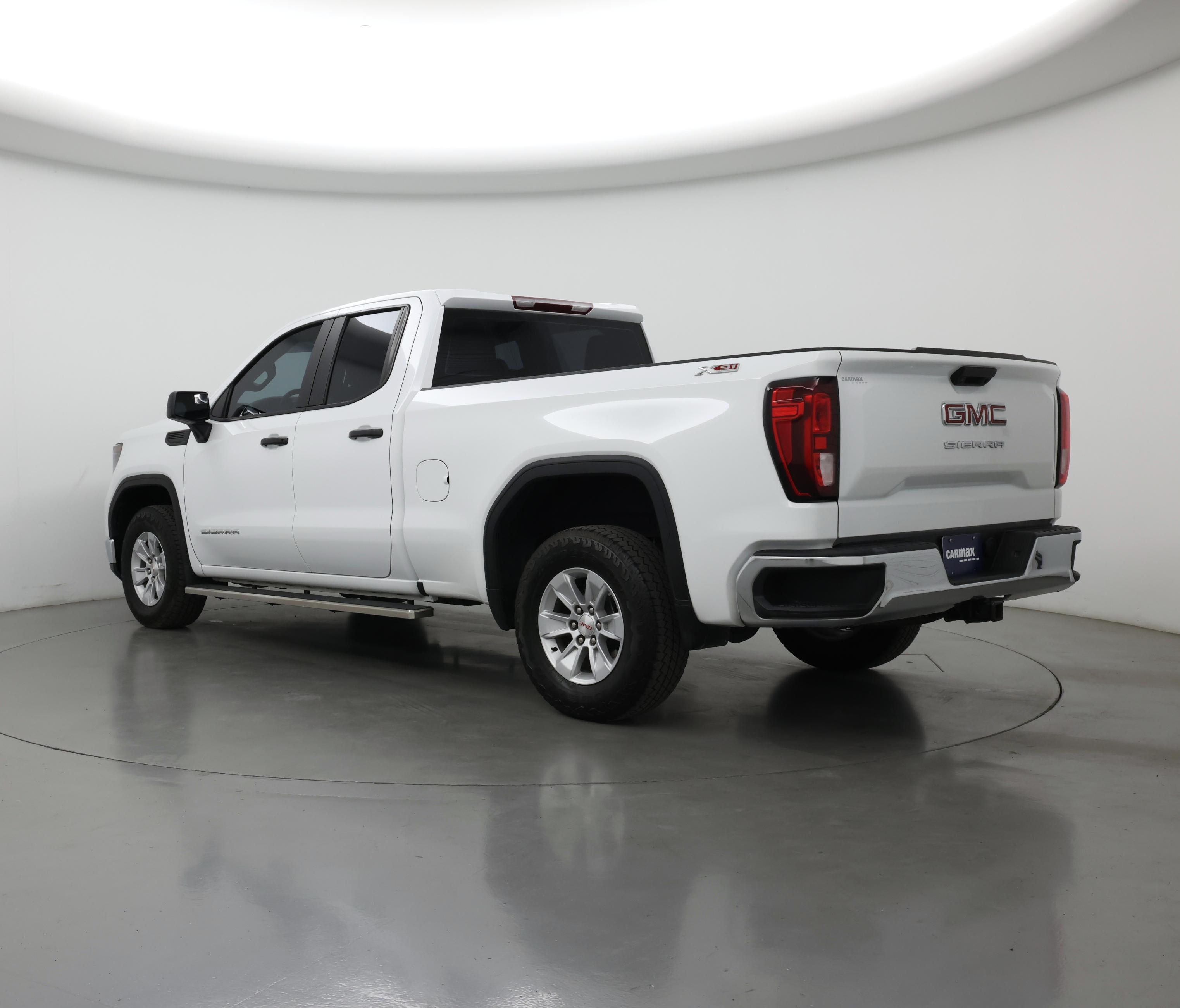 Thumbnail: 2023 GMC Sierra 1500 - 2