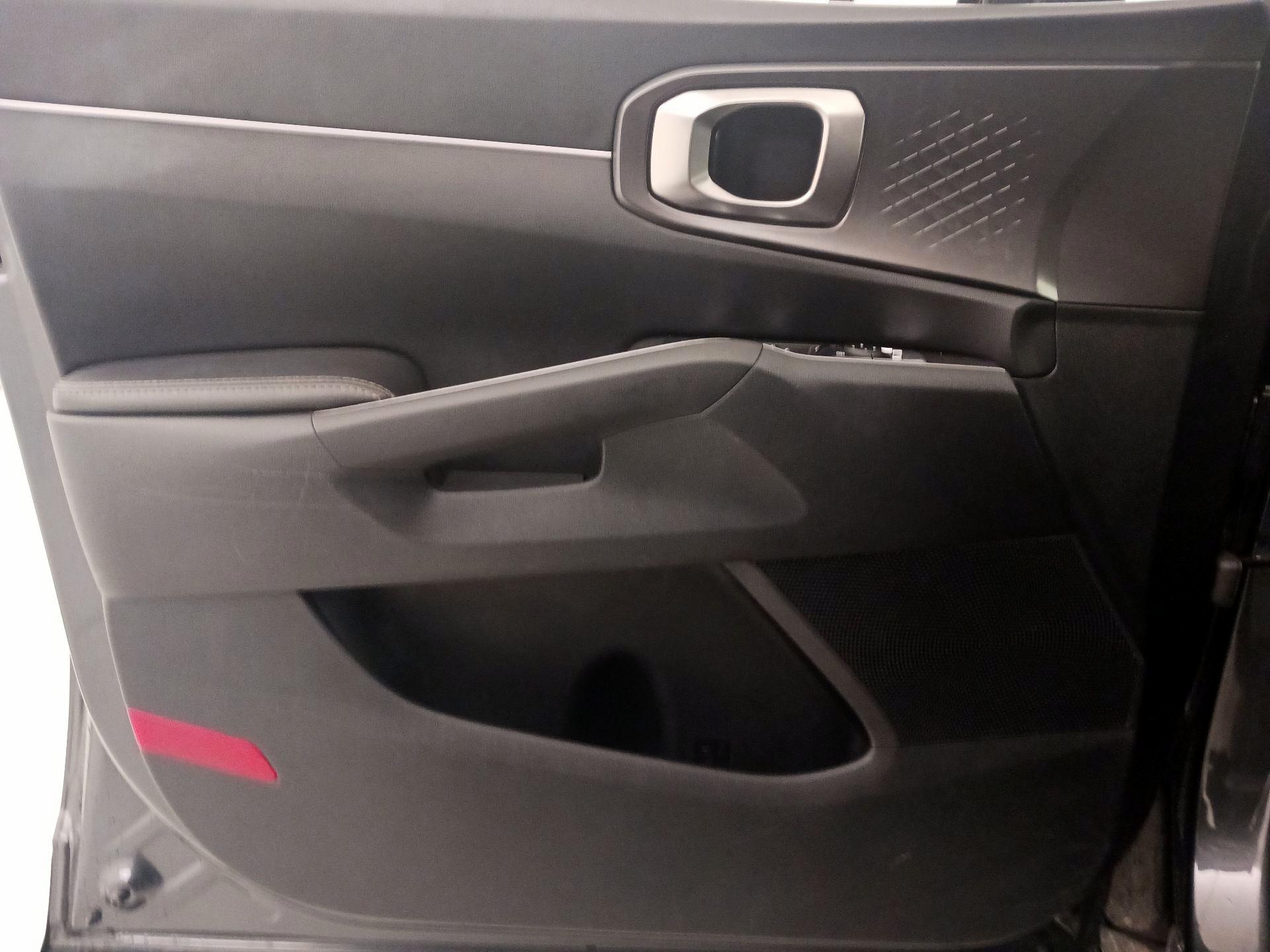 Thumbnail: 2024 Kia Sorento - 12