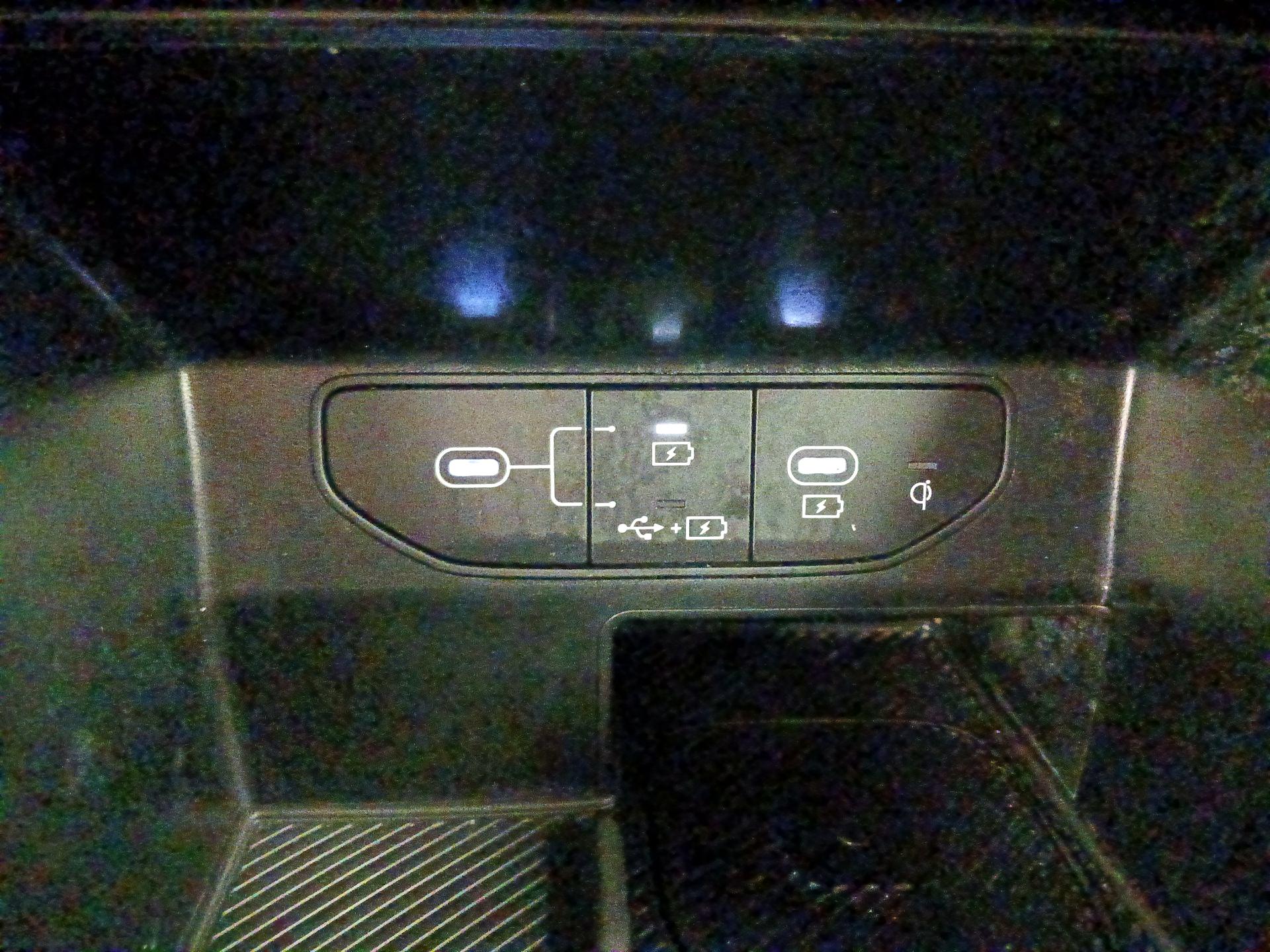 Thumbnail: 2024 Kia Sorento - 19