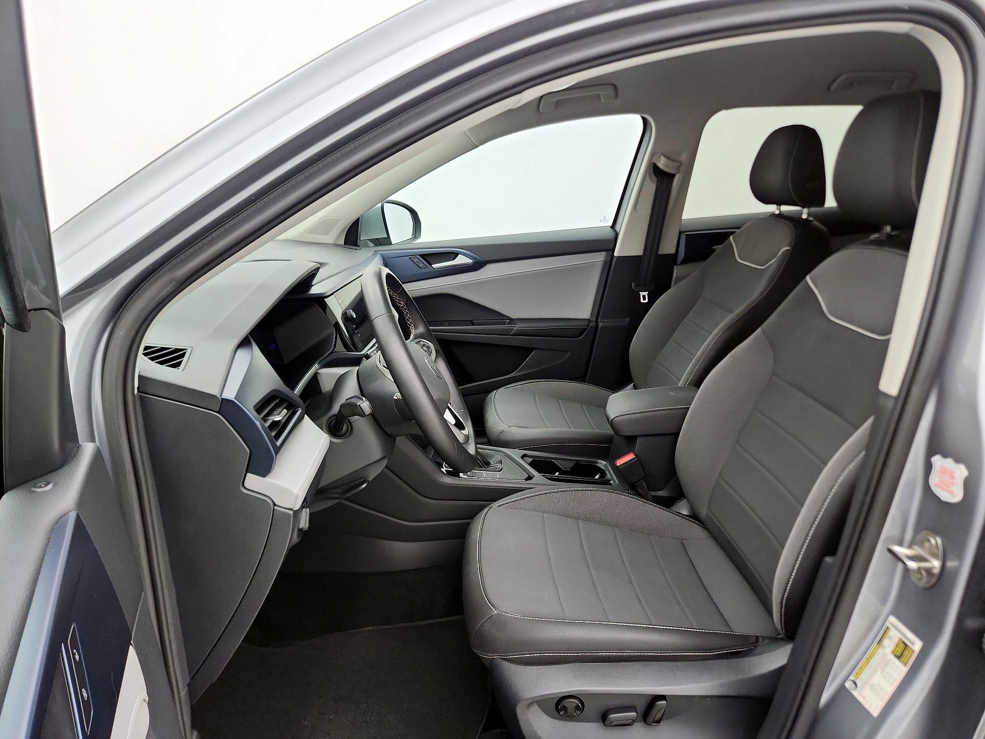 Thumbnail: 2024 Volkswagen Taos - 11