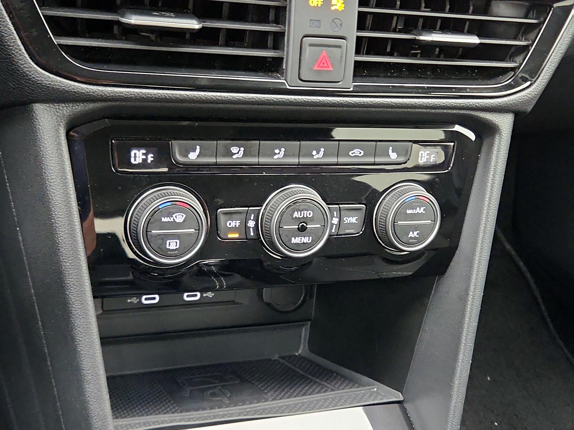 Thumbnail: 2024 Volkswagen Taos - 16