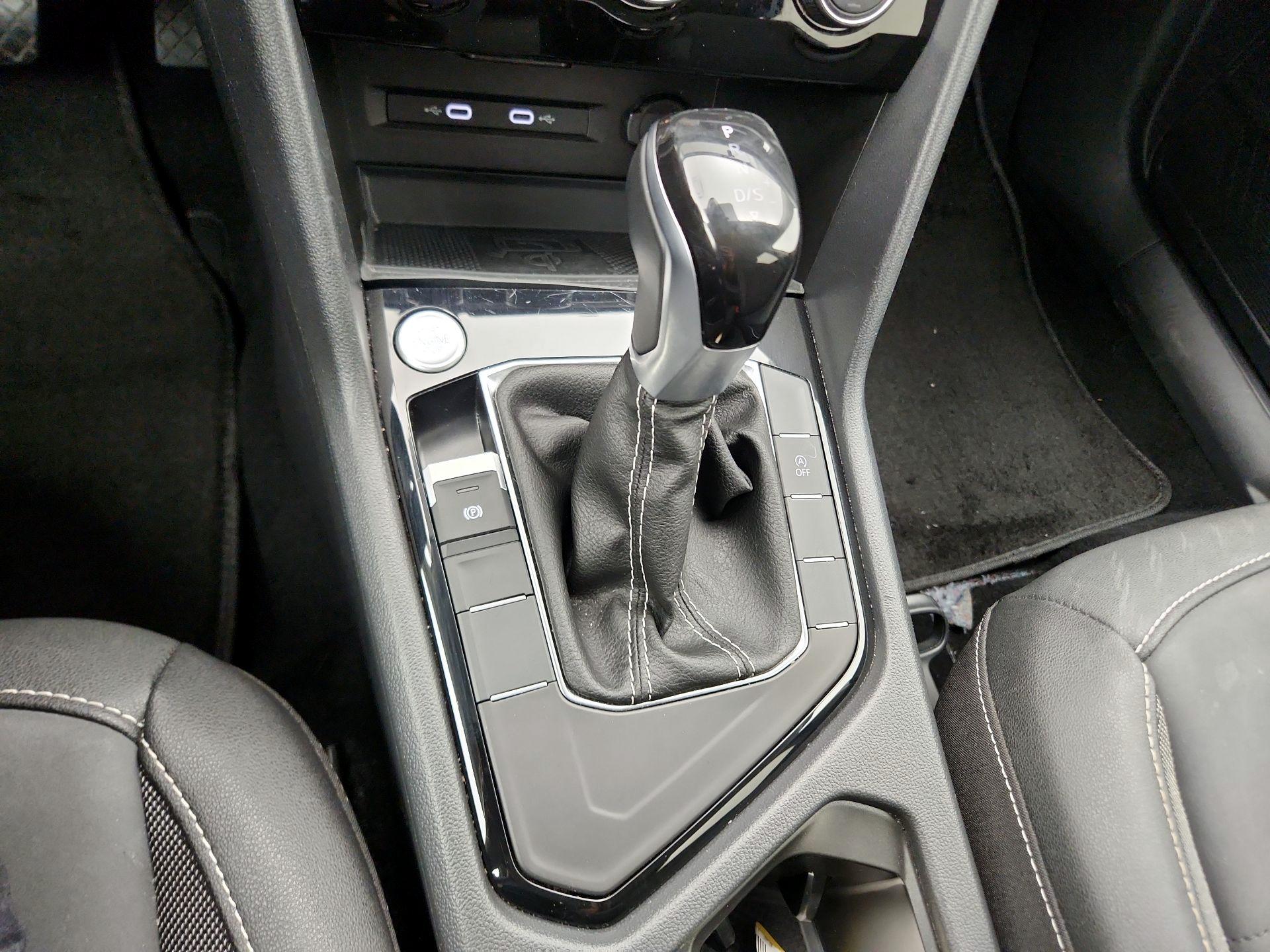 Thumbnail: 2024 Volkswagen Taos - 17