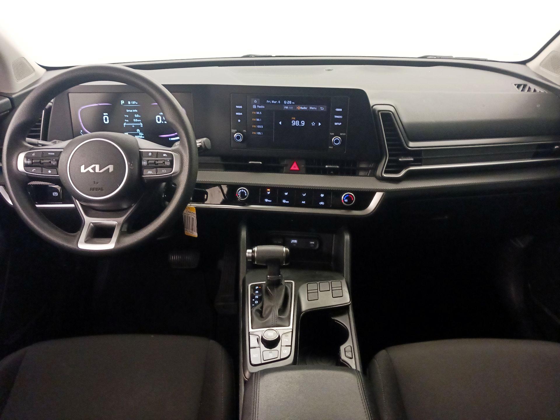 Thumbnail: 2023 Kia Sportage - 9