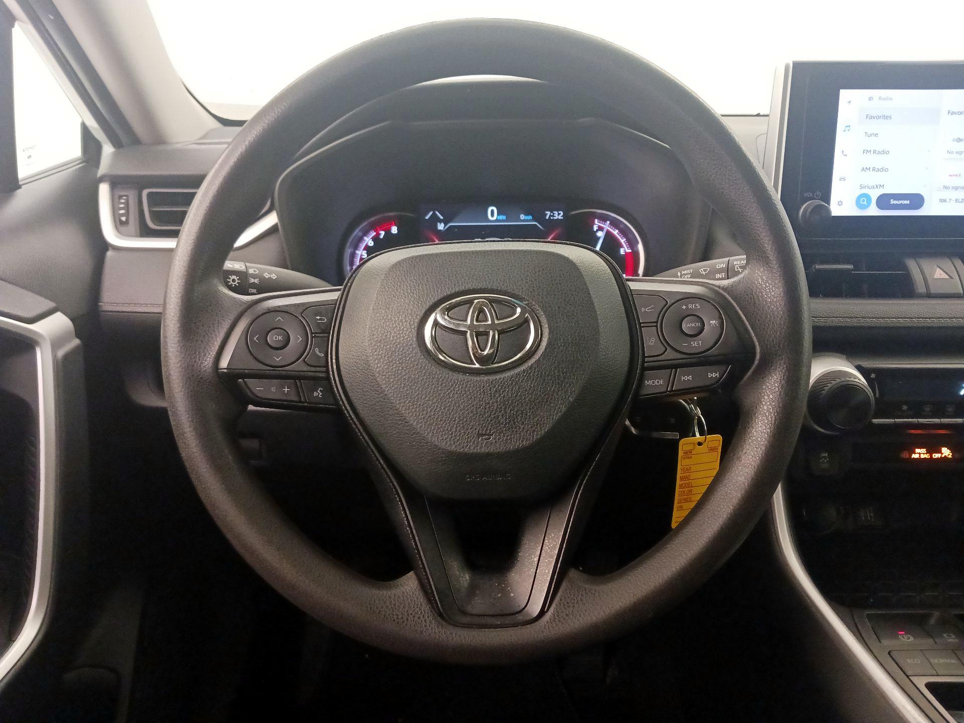 Thumbnail: 2023 Toyota RAV4 - 10