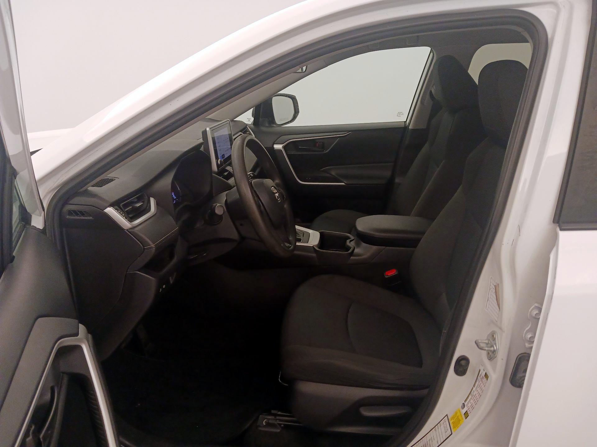 Thumbnail: 2023 Toyota RAV4 - 11