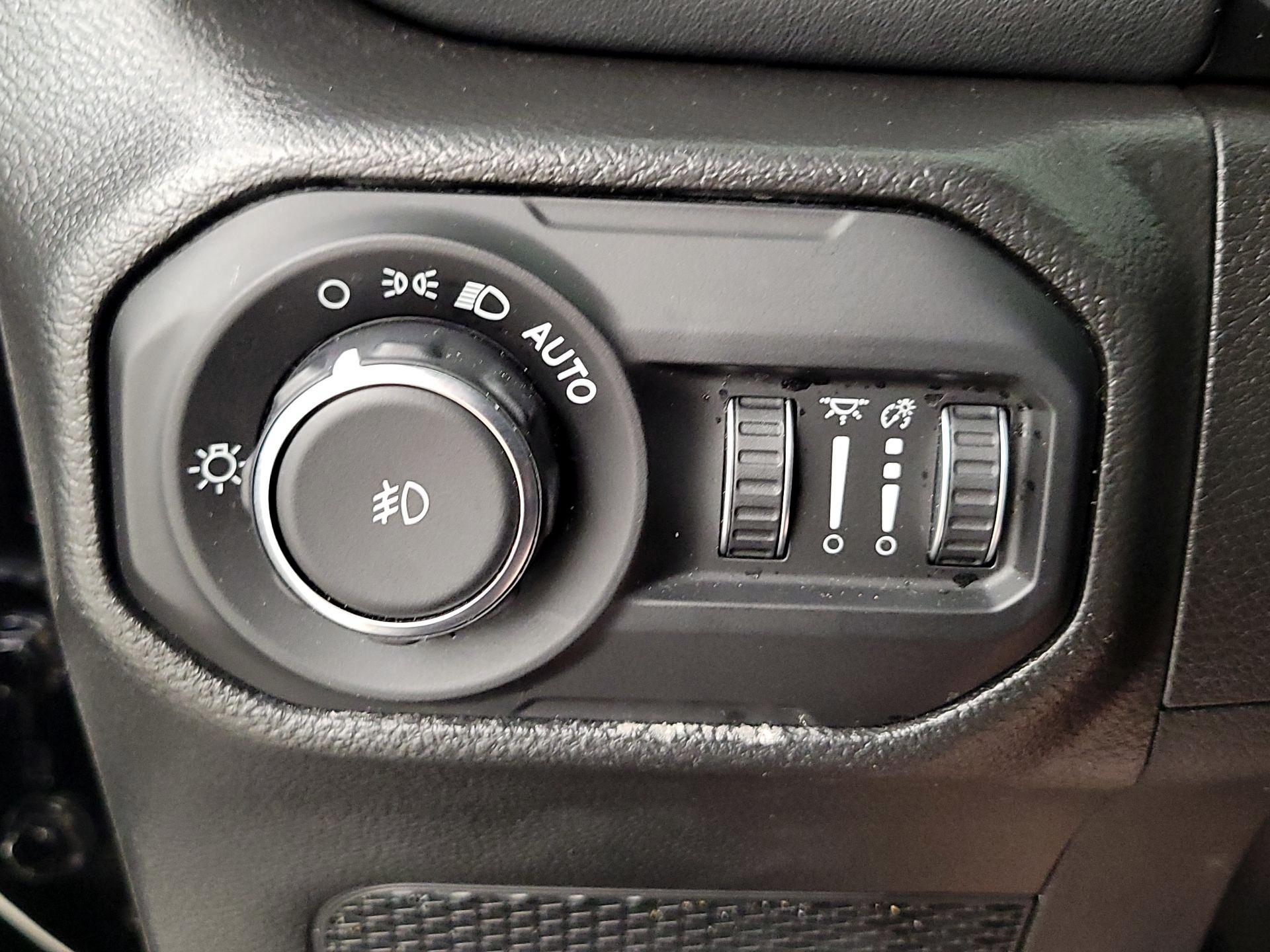 Thumbnail: 2022 Jeep Wrangler - 13