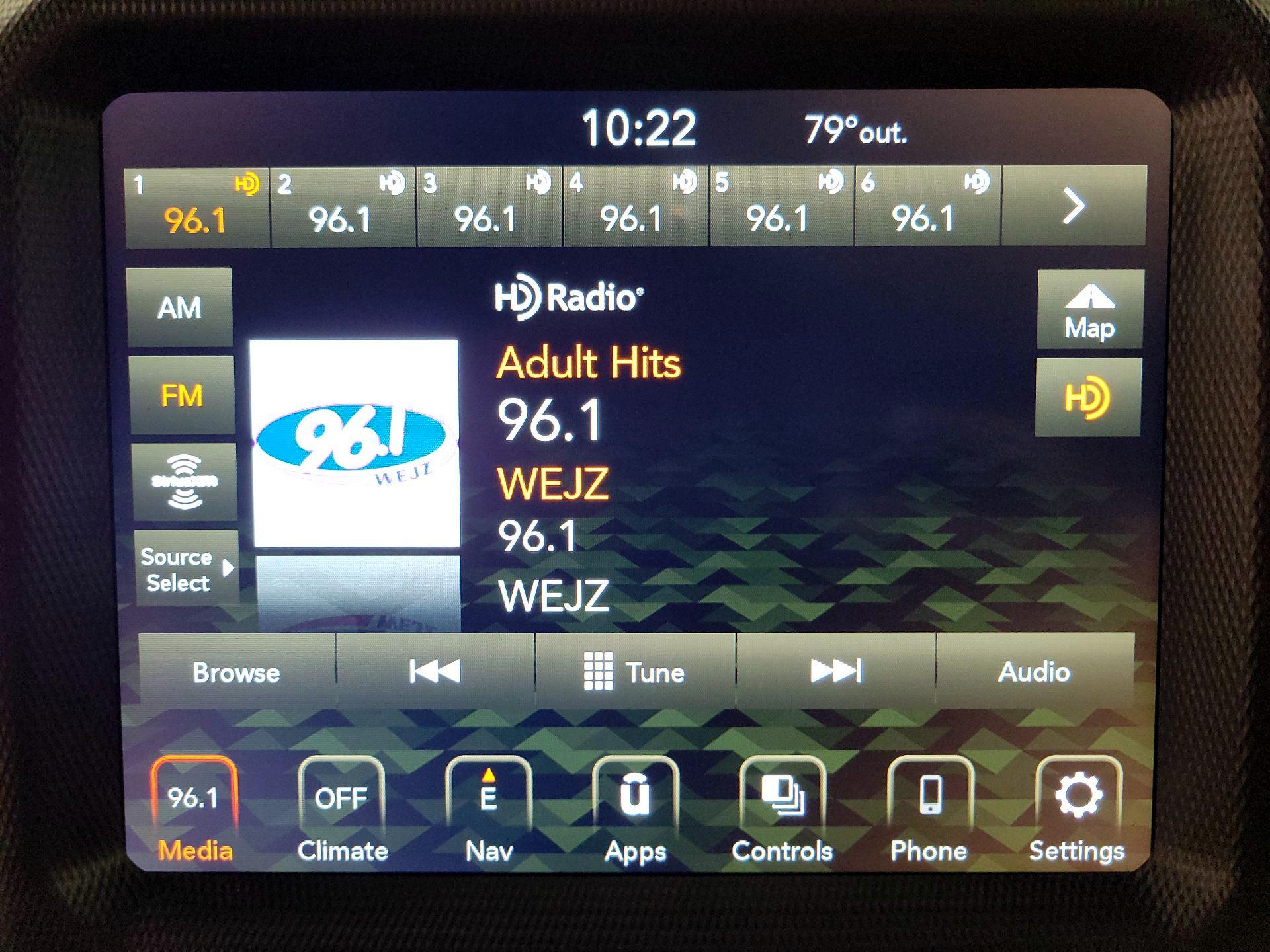 Thumbnail: 2022 Jeep Wrangler - 16