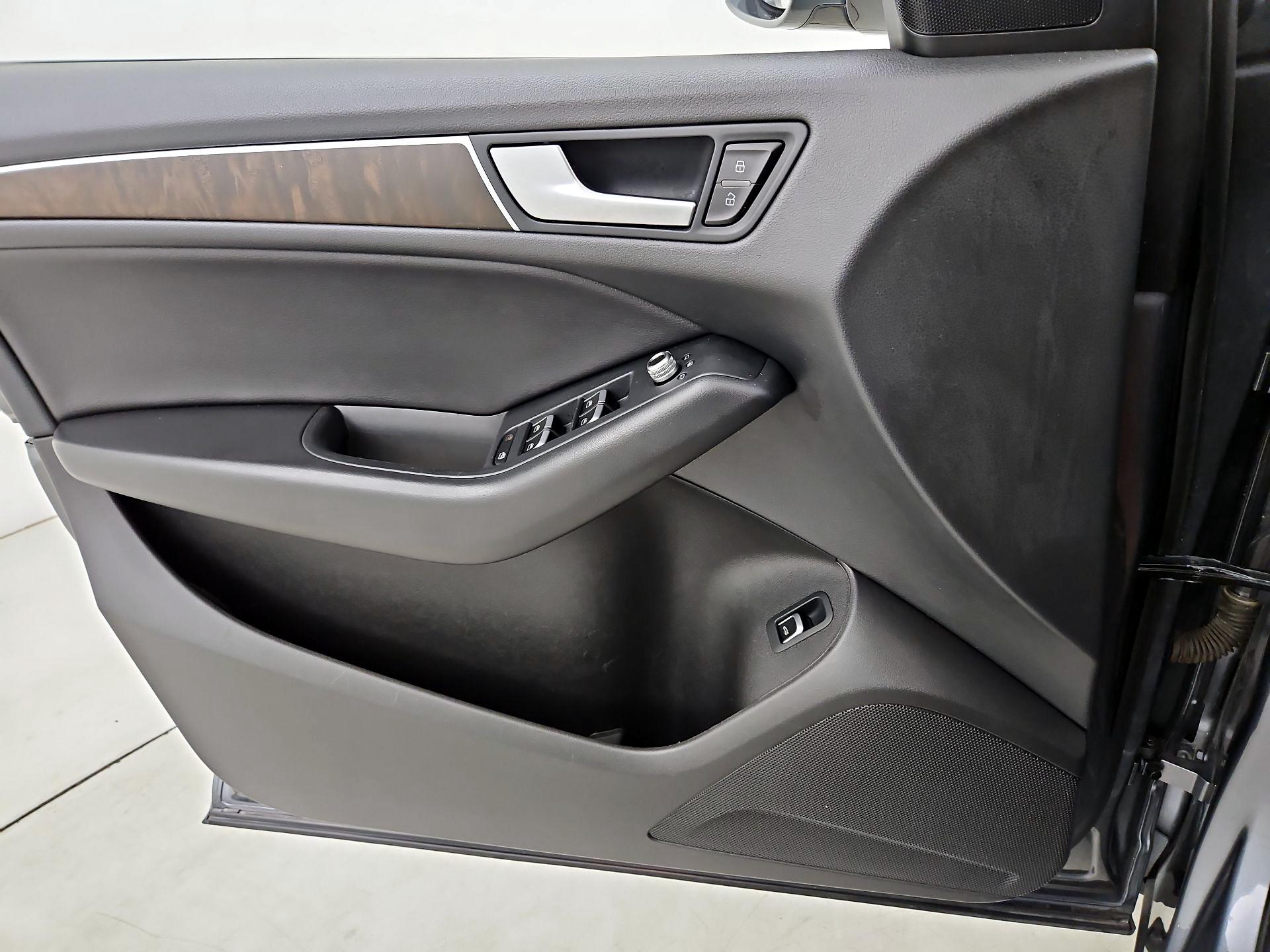 Thumbnail: 2017 Audi Q5 - 12