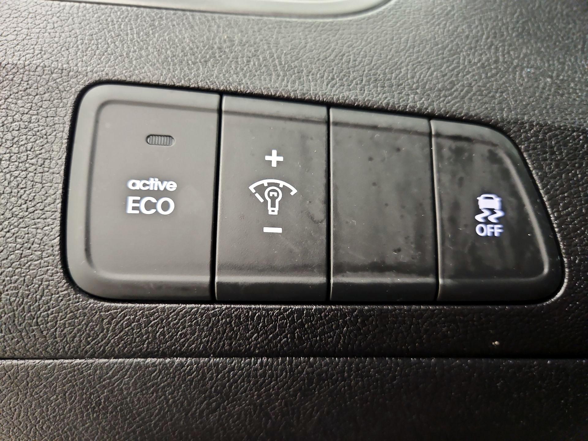 Thumbnail: 2014 Hyundai Elantra - 13