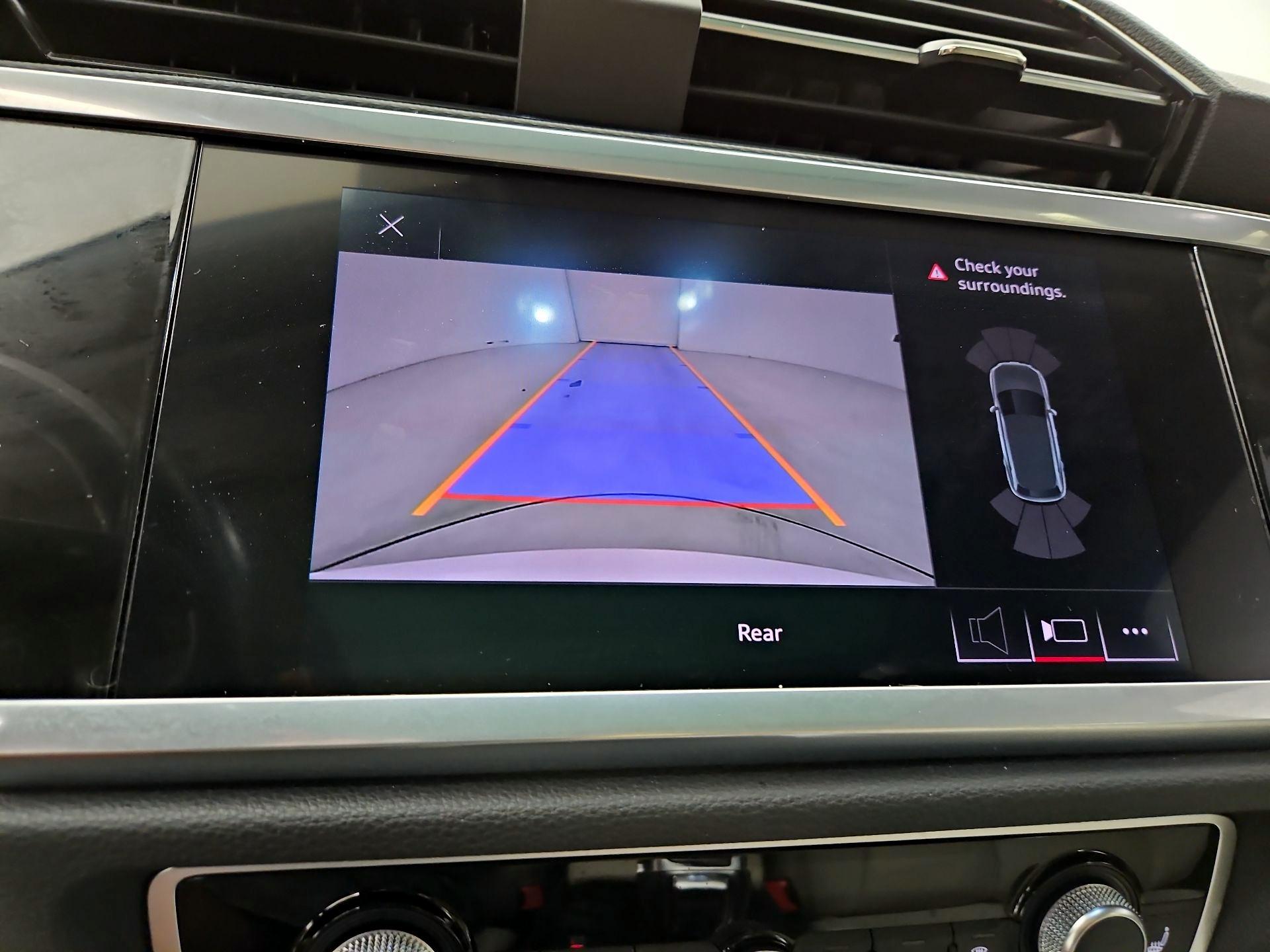 Thumbnail: 2021 Audi Q3 - 13