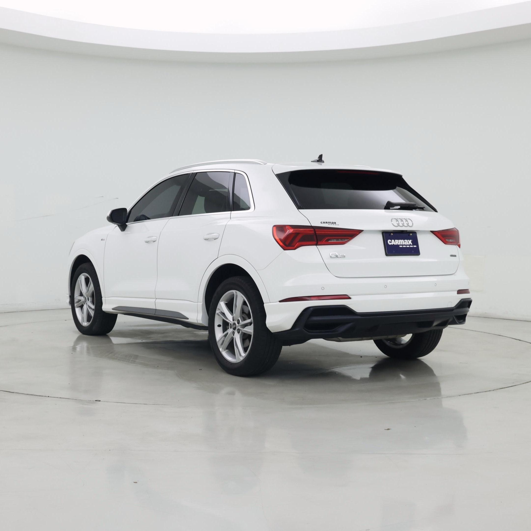 Thumbnail: 2021 Audi Q3 - 2