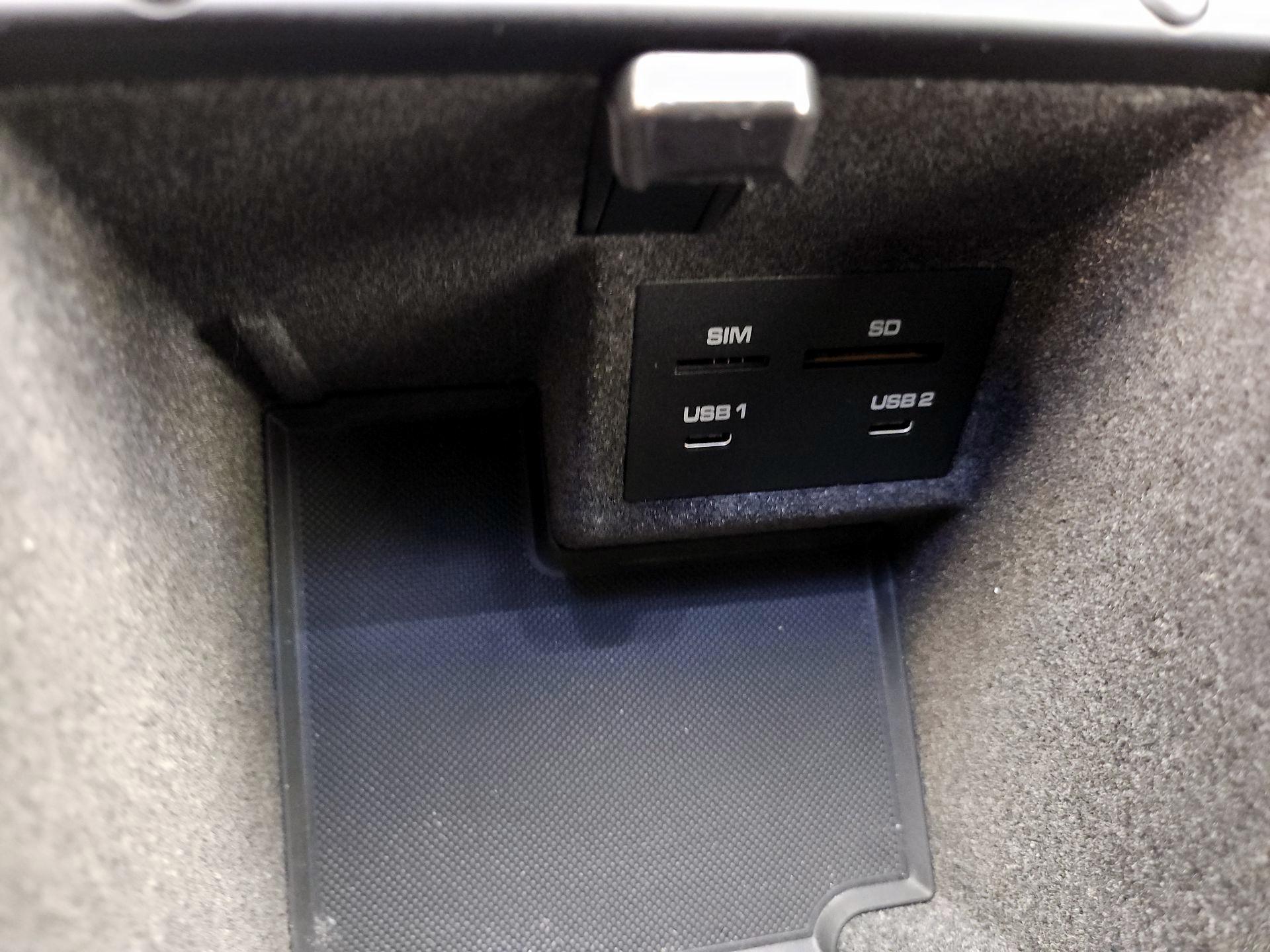 Thumbnail: 2020 Porsche Macan - 19