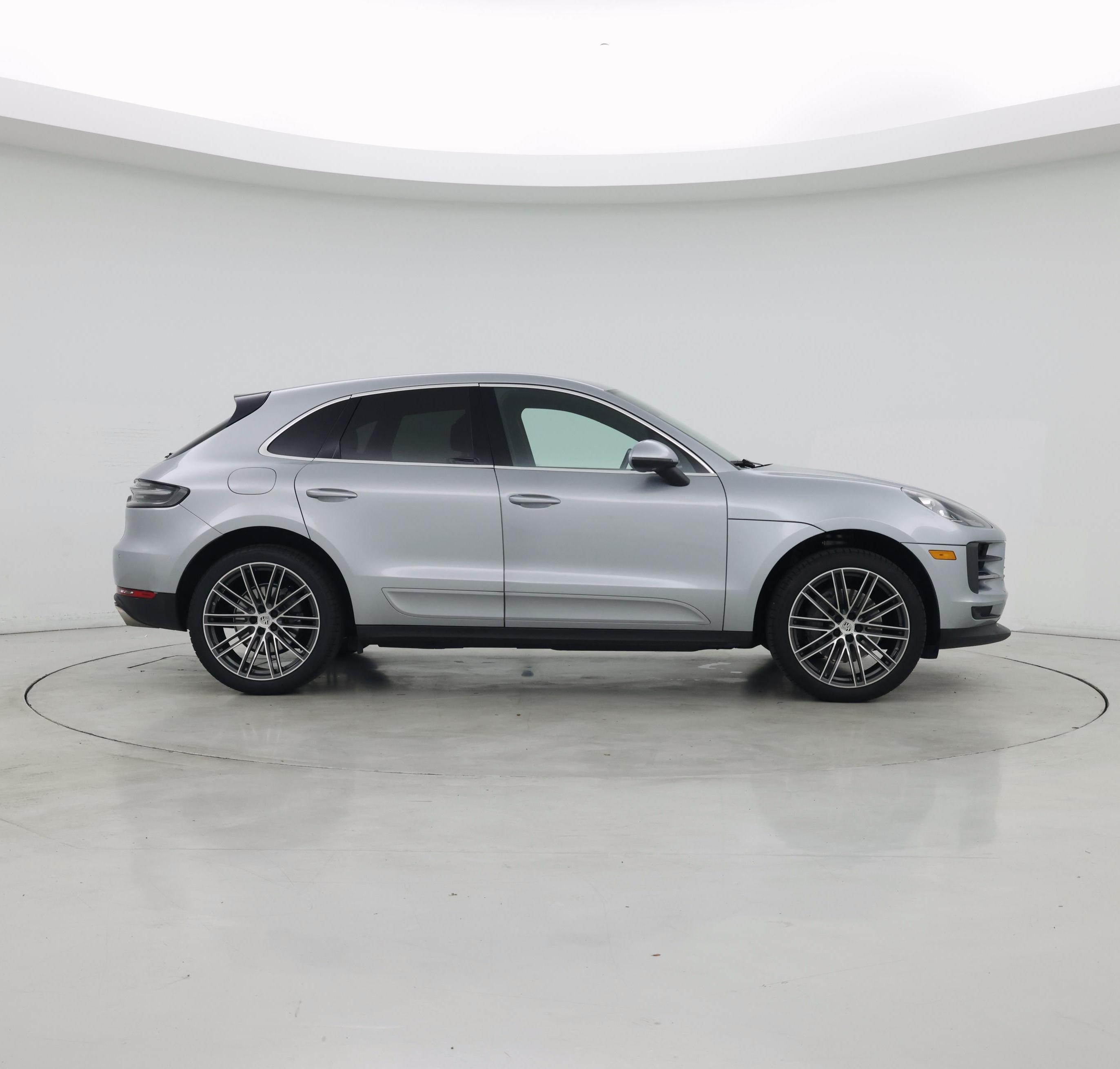 Thumbnail: 2020 Porsche Macan - 7