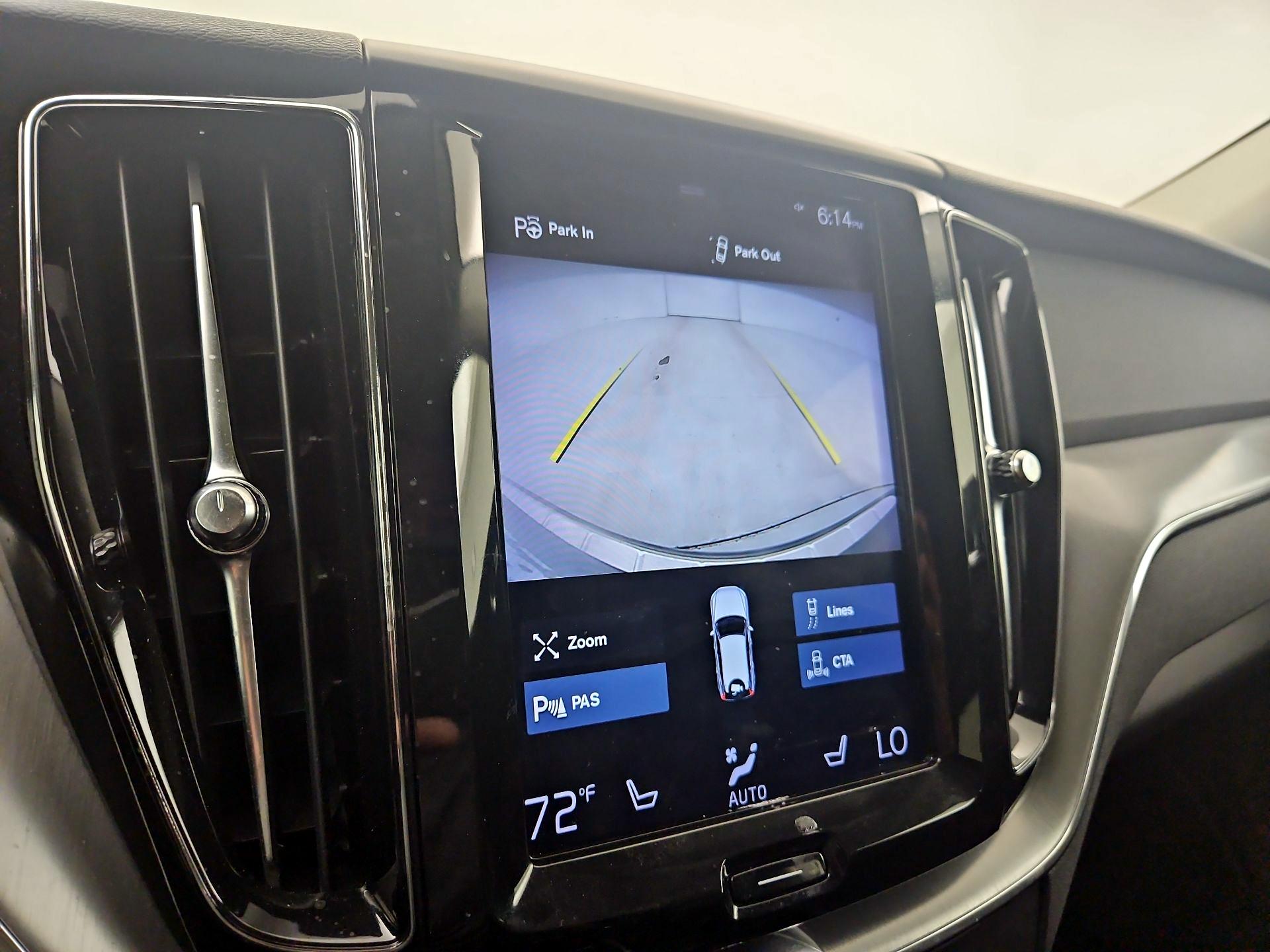 Thumbnail: 2019 Volvo XC60 - 14