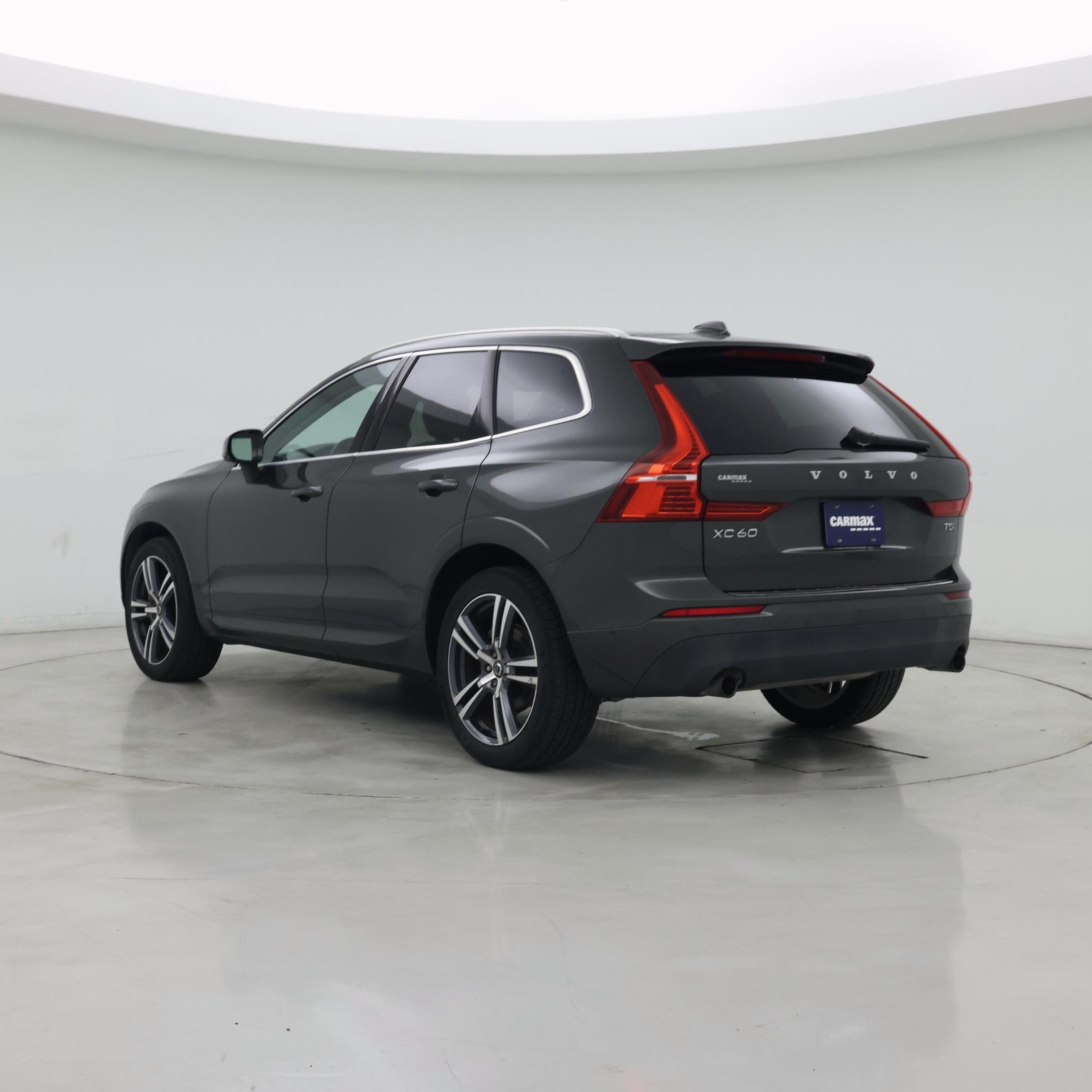 Thumbnail: 2019 Volvo XC60 - 2