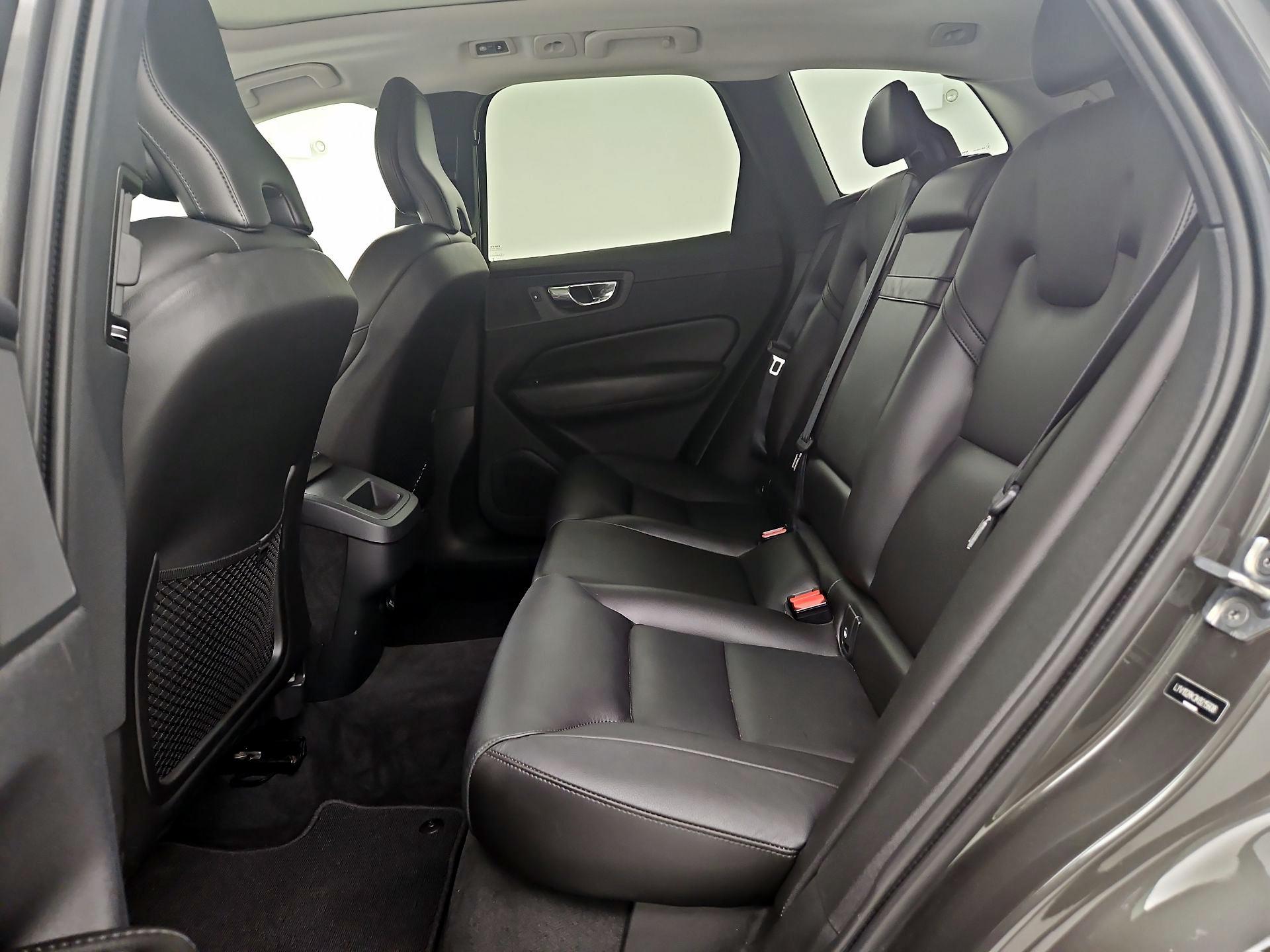 Thumbnail: 2019 Volvo XC60 - 20