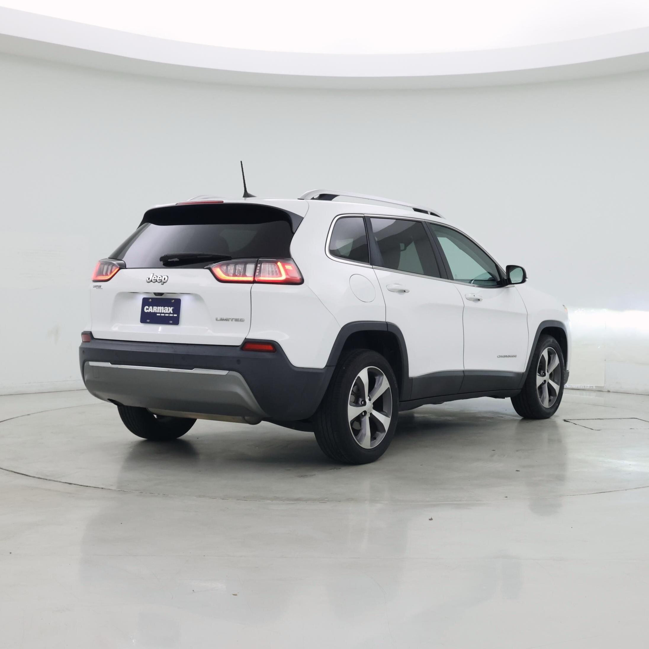 Thumbnail: 2020 Jeep Cherokee - 8