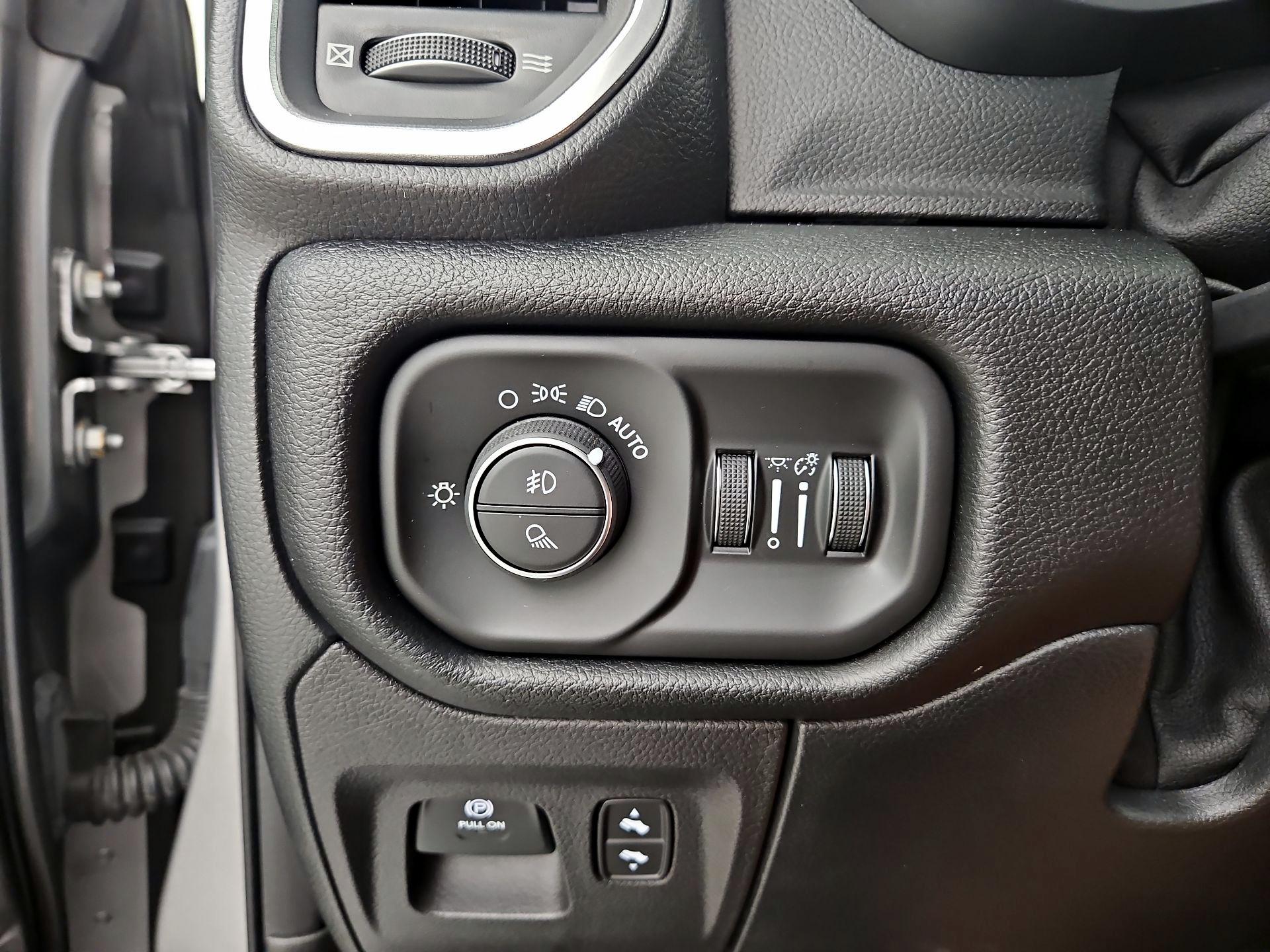 Thumbnail: 2022 RAM 1500 - 13