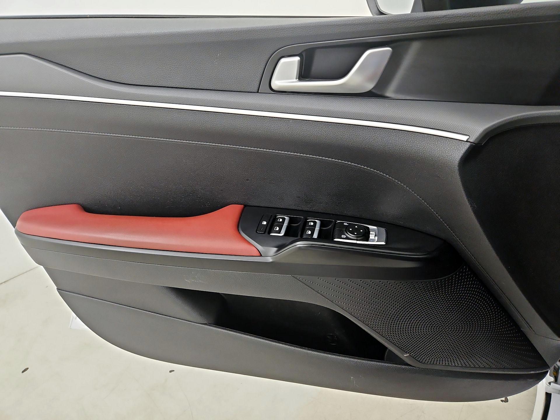 Thumbnail: 2023 Kia K5 - 12