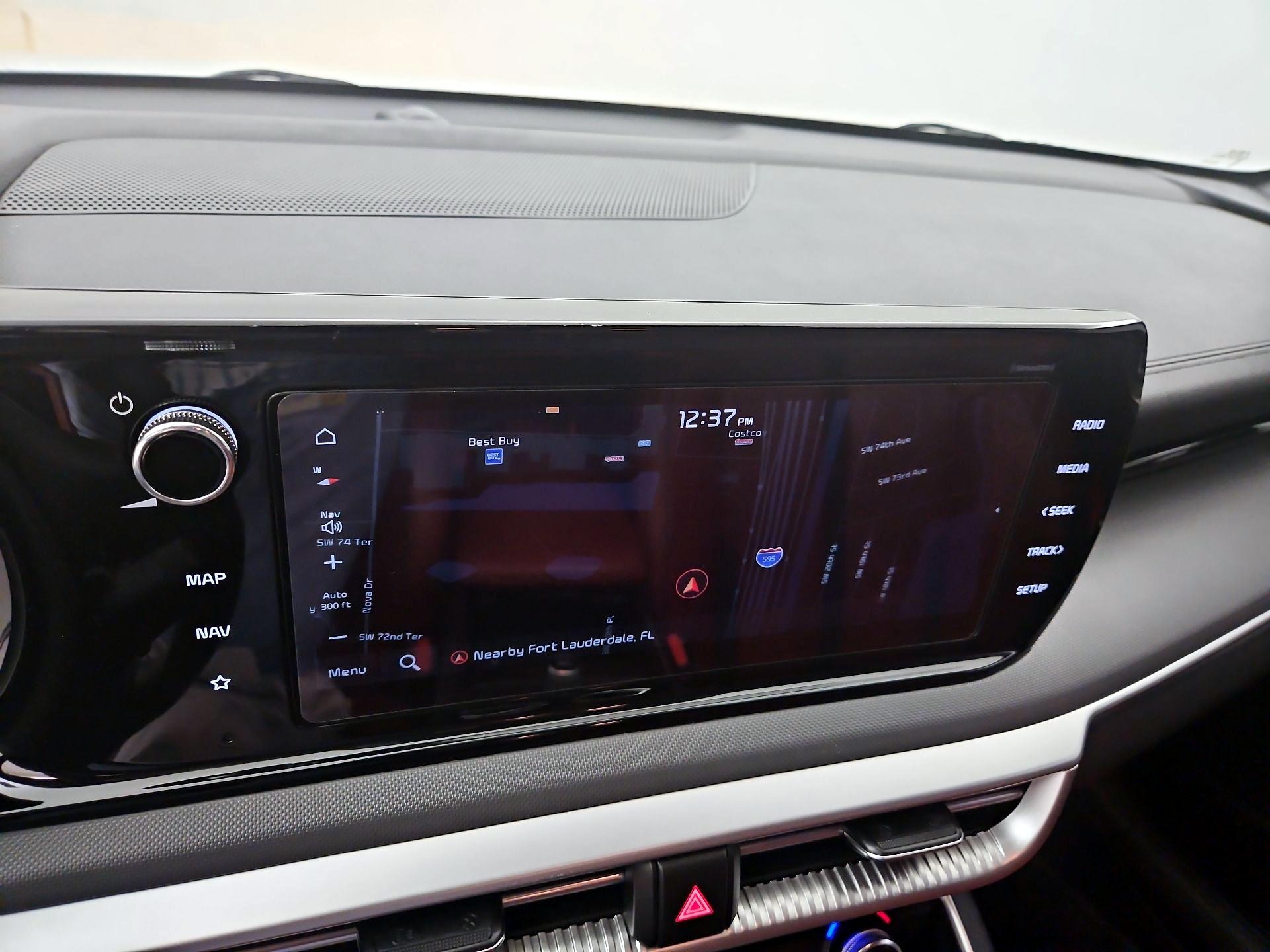 Thumbnail: 2023 Kia K5 - 14
