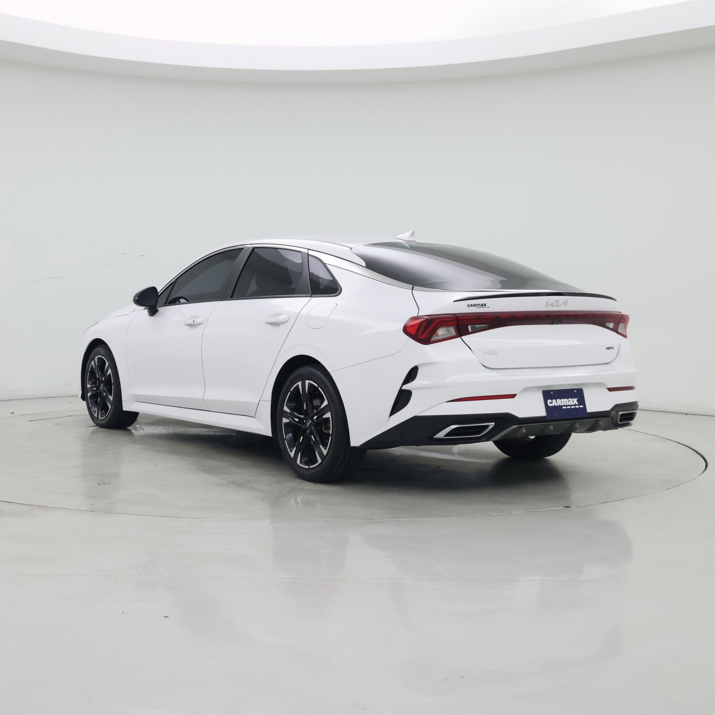 Thumbnail: 2023 Kia K5 - 2
