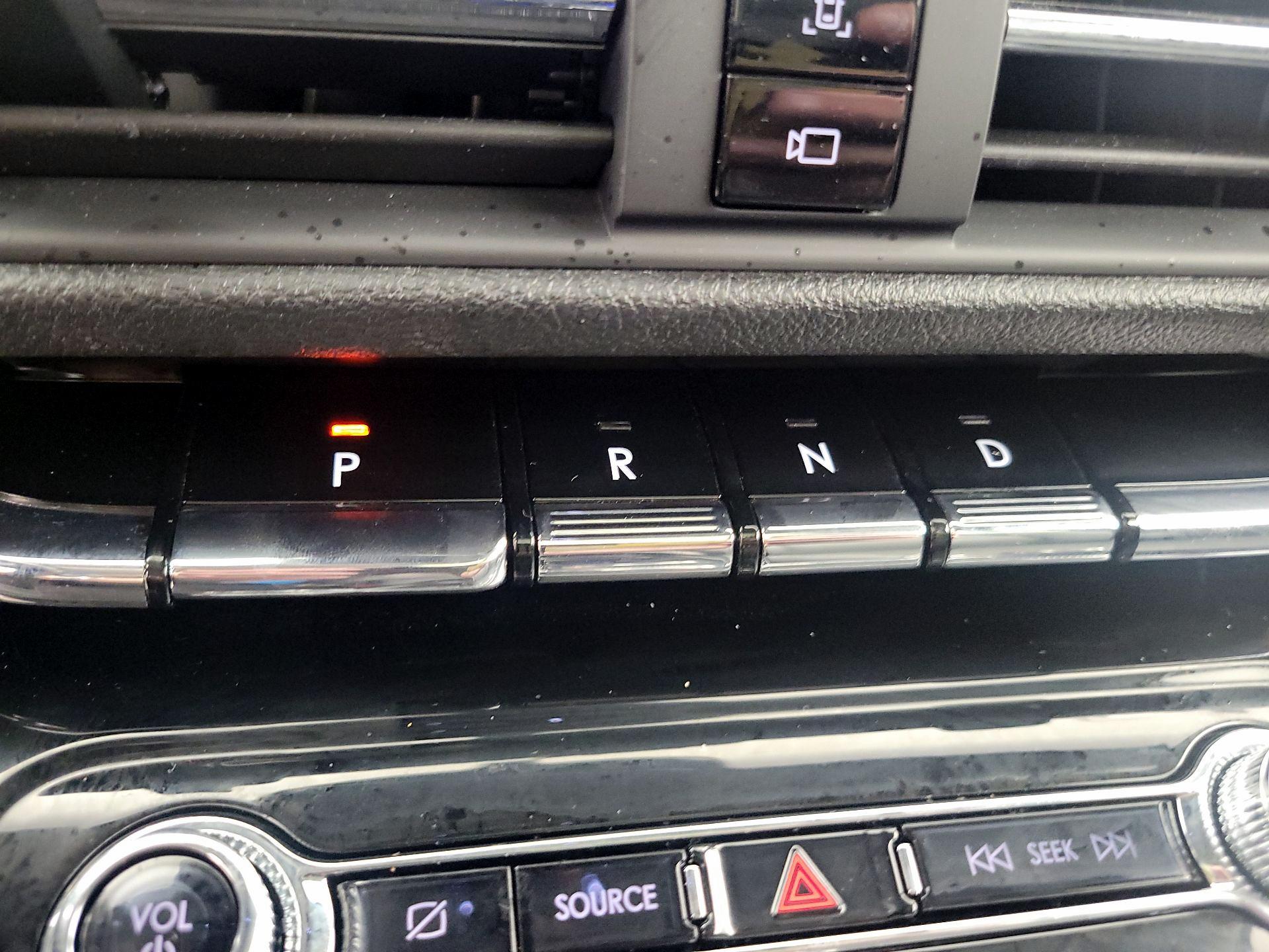 Thumbnail: 2022 Lincoln Corsair - 16