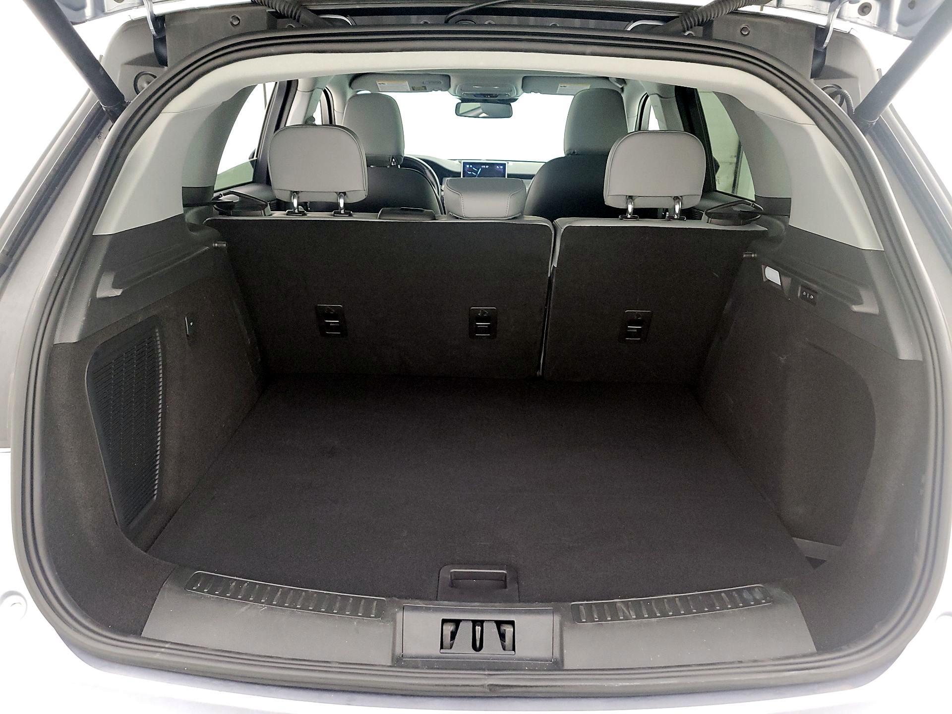 Thumbnail: 2022 Lincoln Corsair - 20