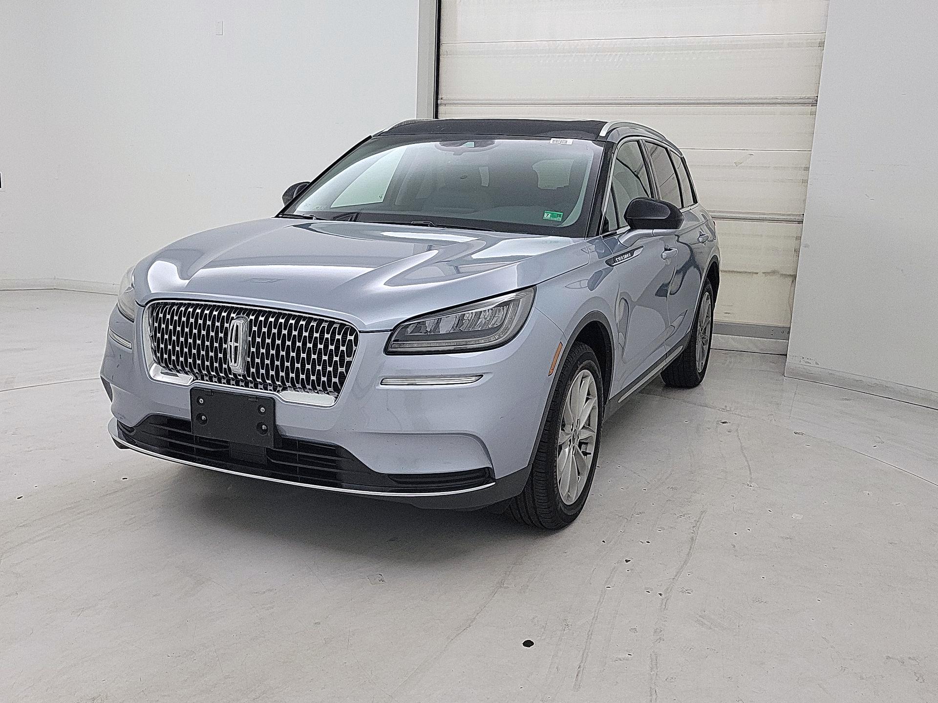 Thumbnail: 2022 Lincoln Corsair - 3