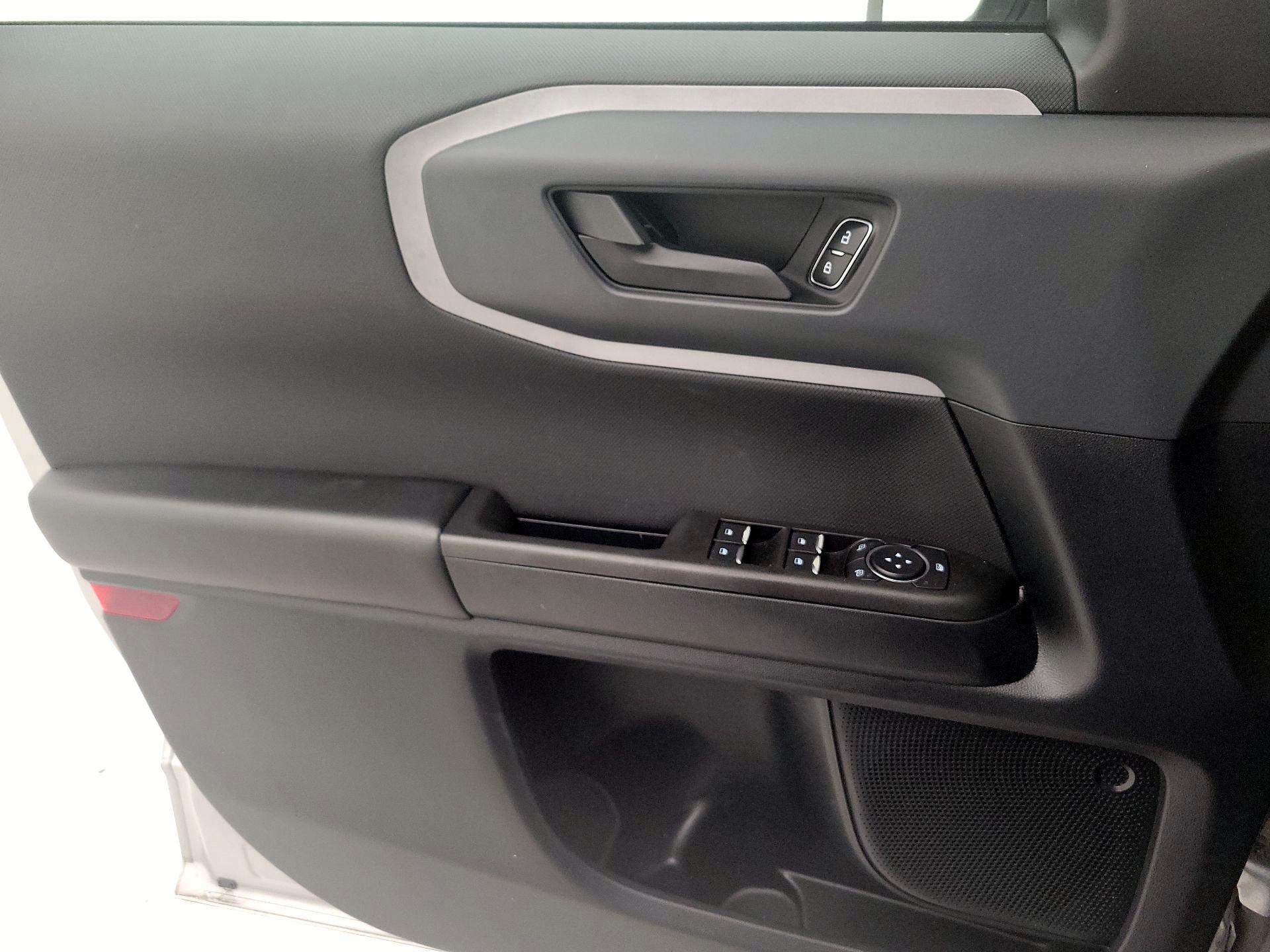 Thumbnail: 2021 Ford Bronco Sport - 10