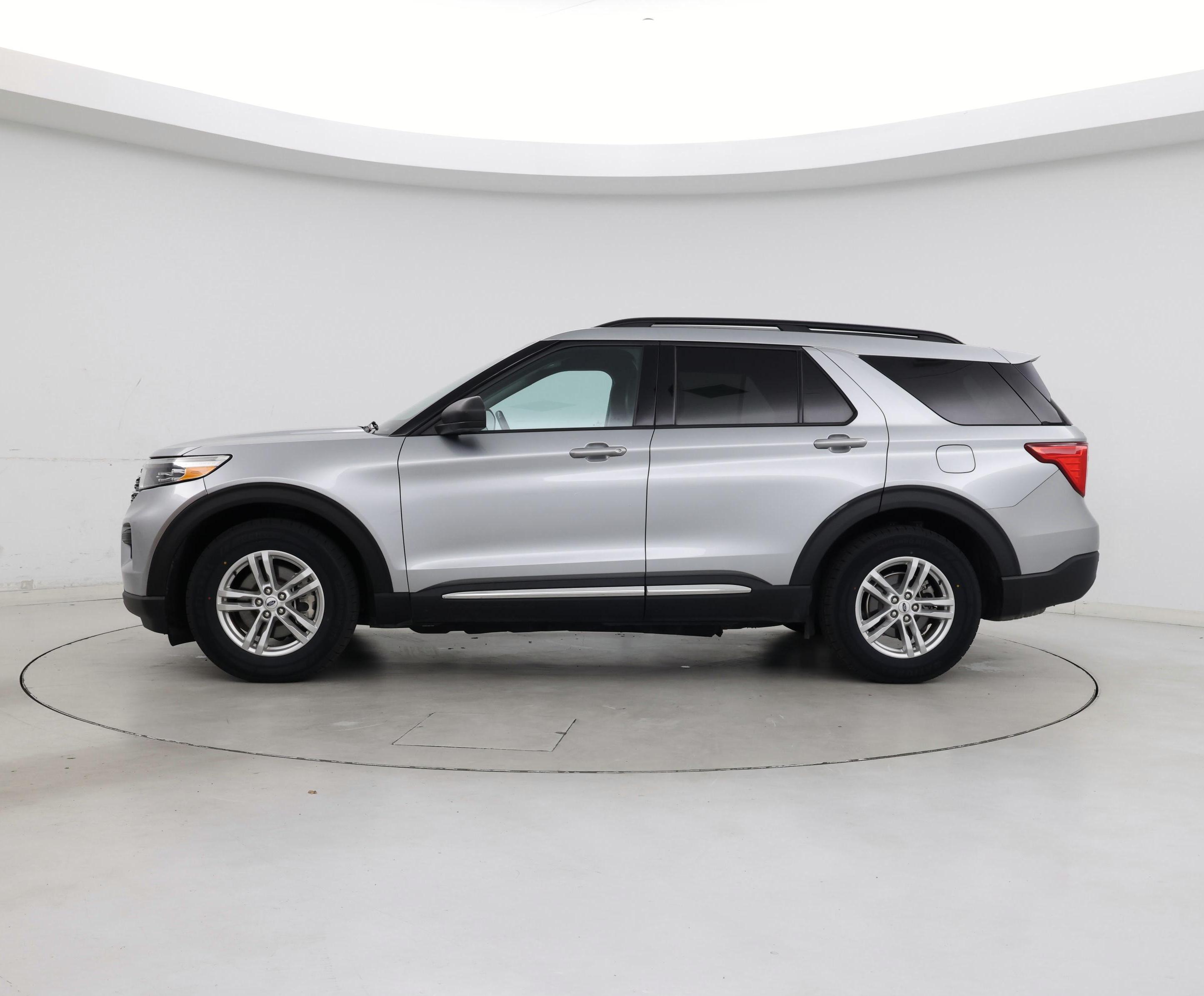 Thumbnail: 2023 Ford Explorer - 3