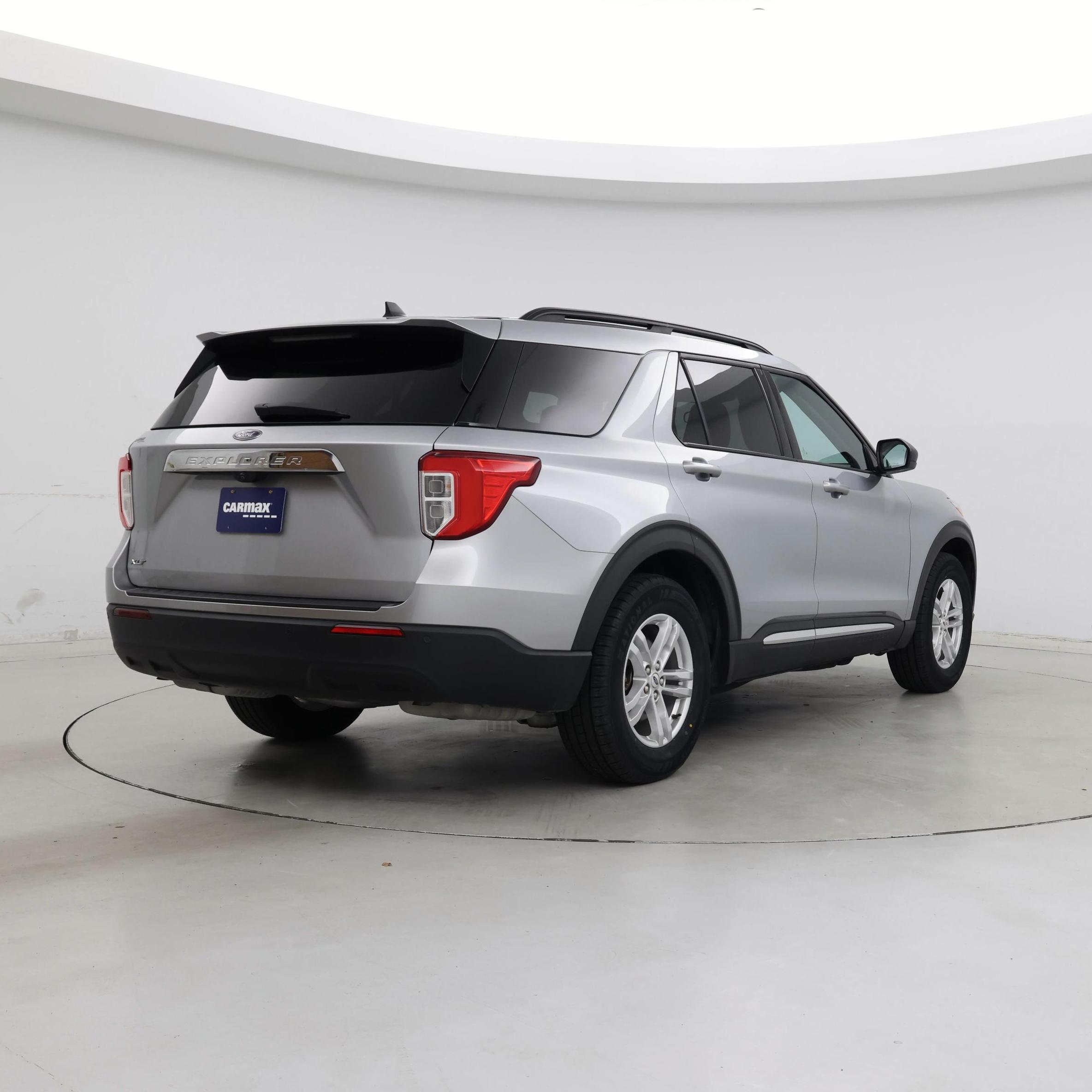 Thumbnail: 2023 Ford Explorer - 8