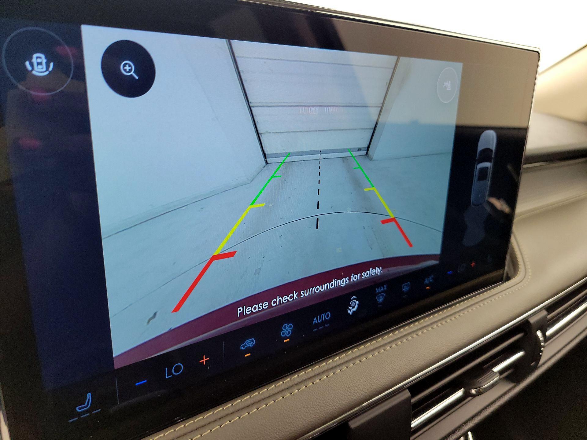 Thumbnail: 2024 Lincoln Corsair - 13