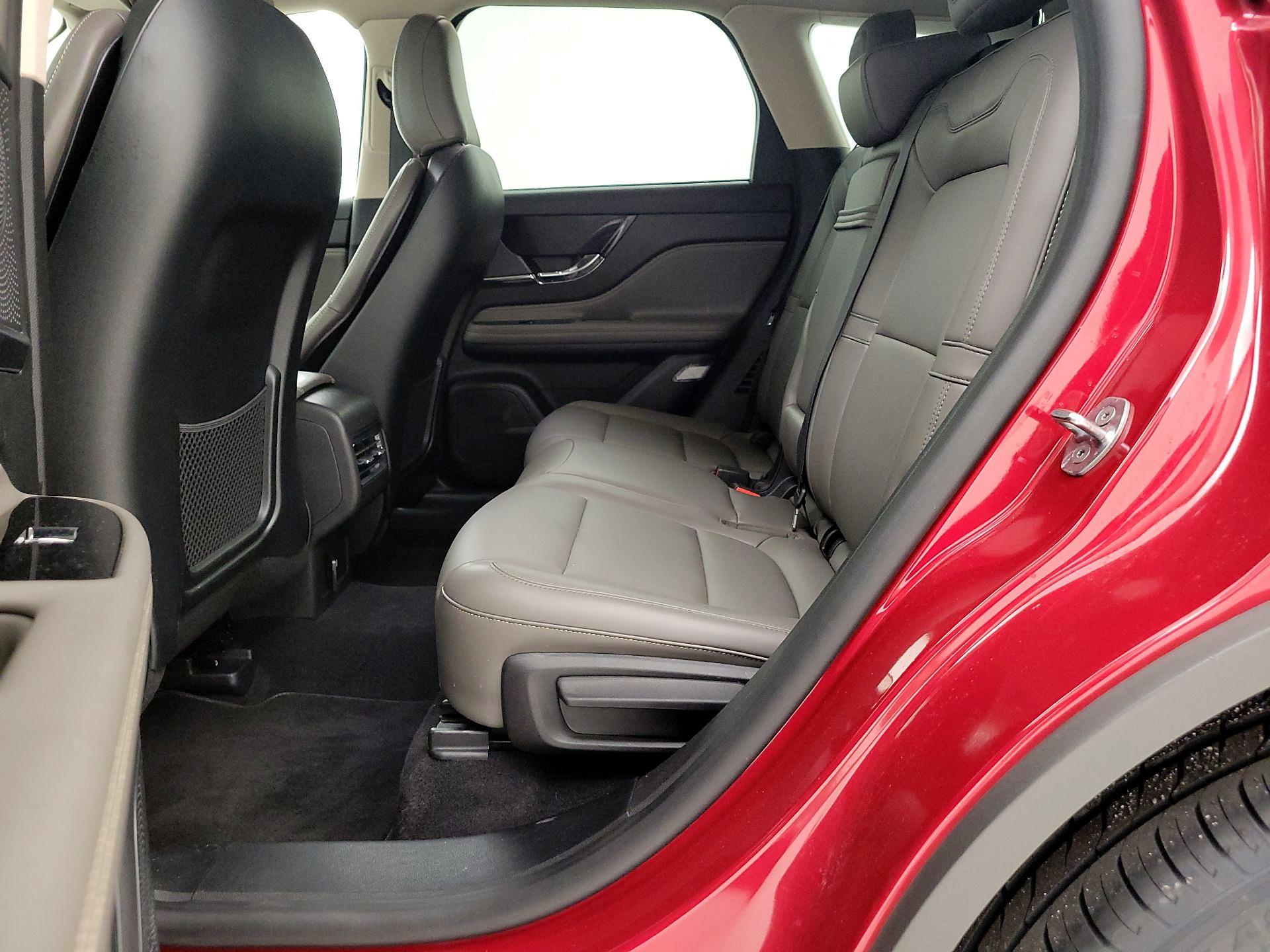 Thumbnail: 2024 Lincoln Corsair - 18